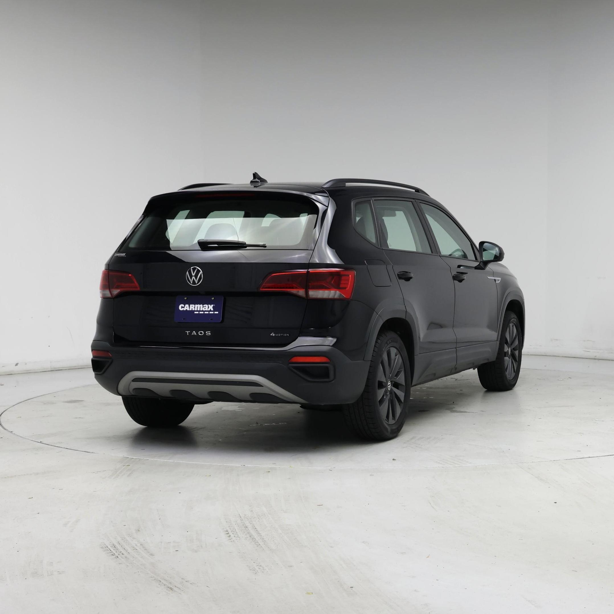 Thumbnail: 2022 Volkswagen Taos - 8