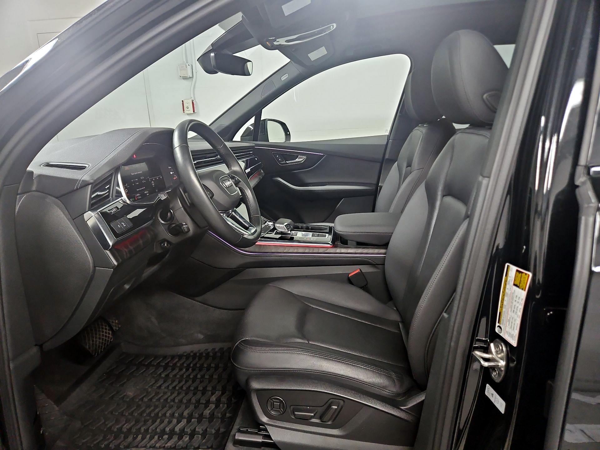 Thumbnail: 2023 Audi Q7 - 11
