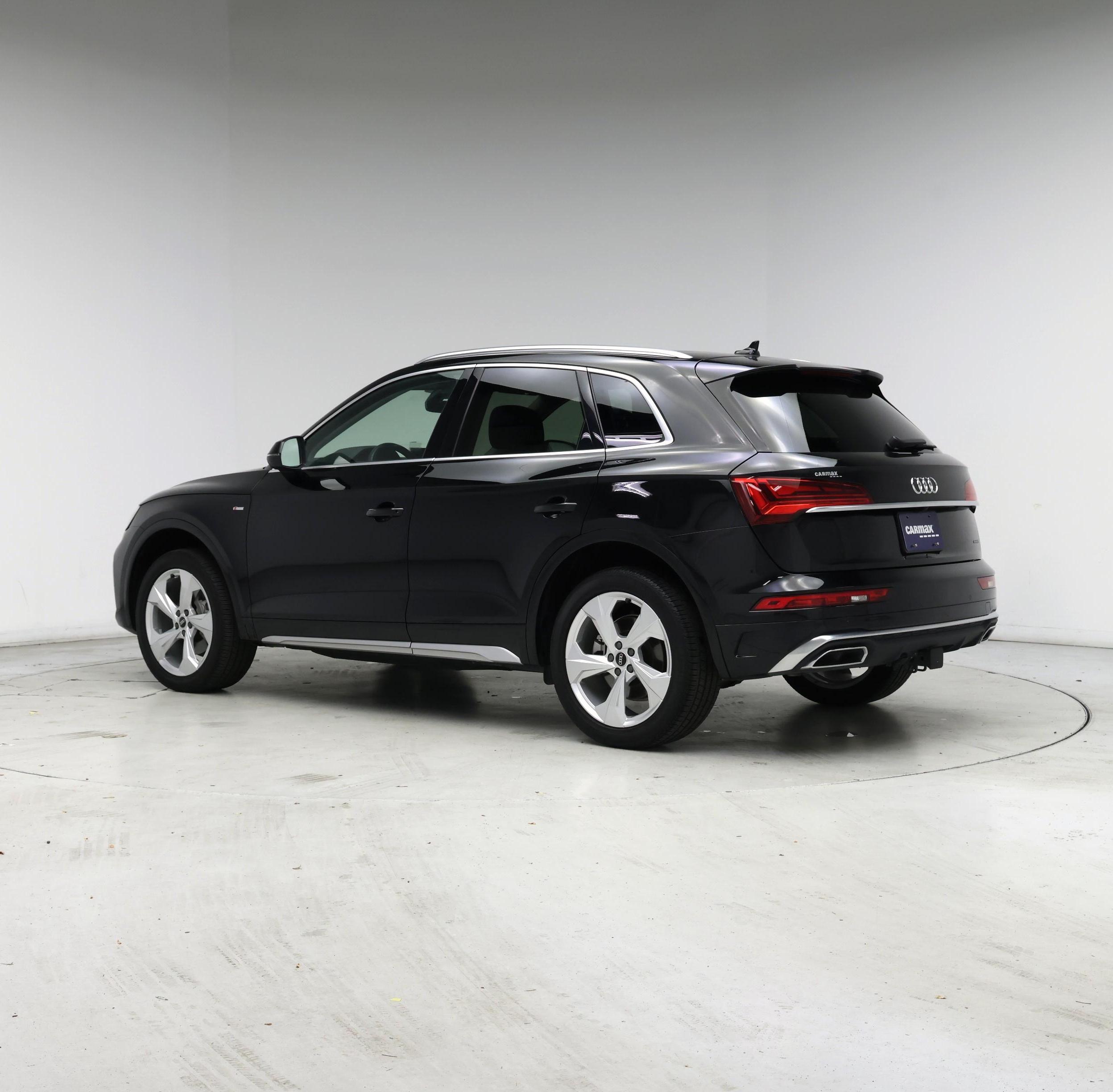 Thumbnail: 2023 Audi Q5 - 2