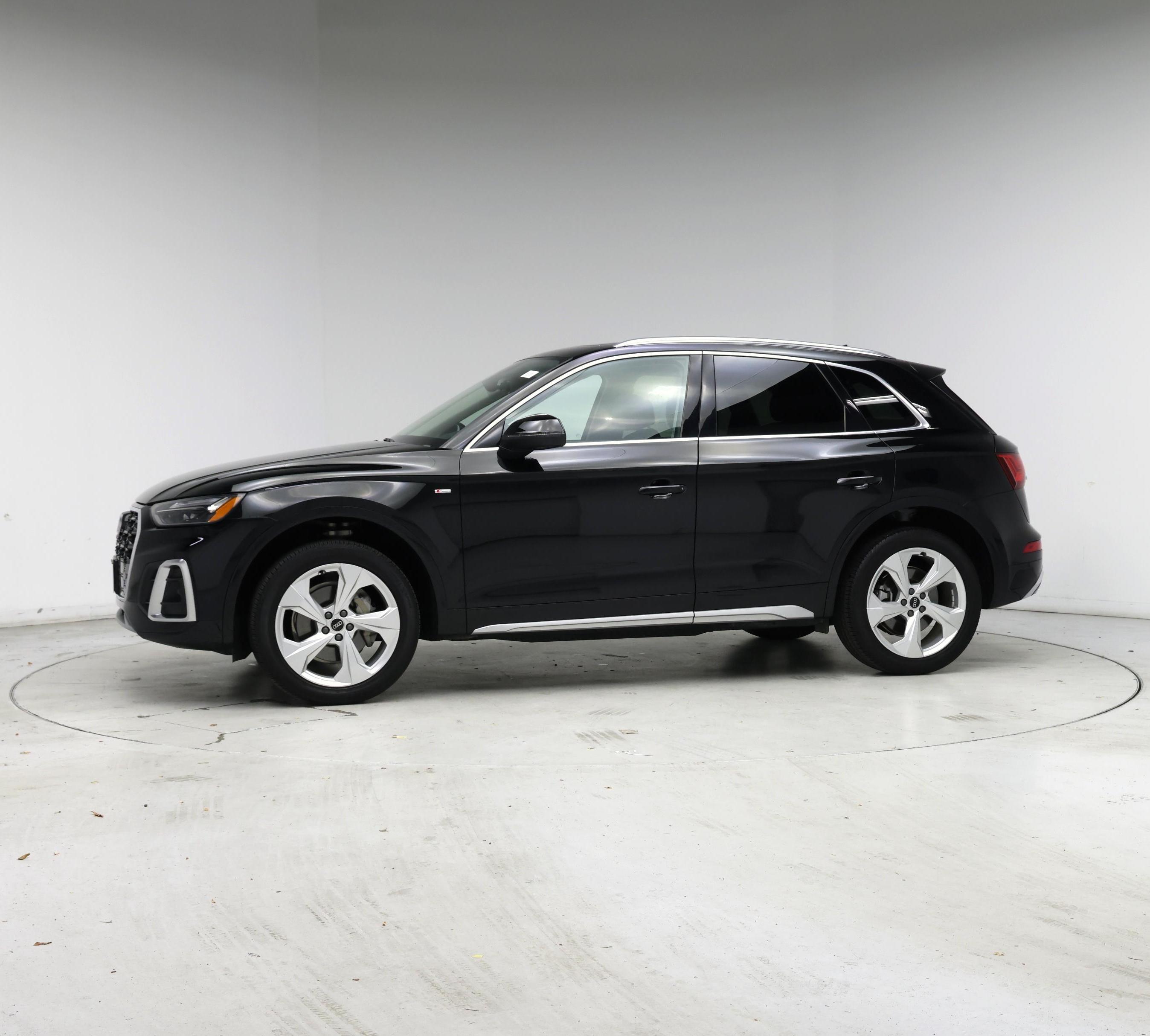 Thumbnail: 2023 Audi Q5 - 3