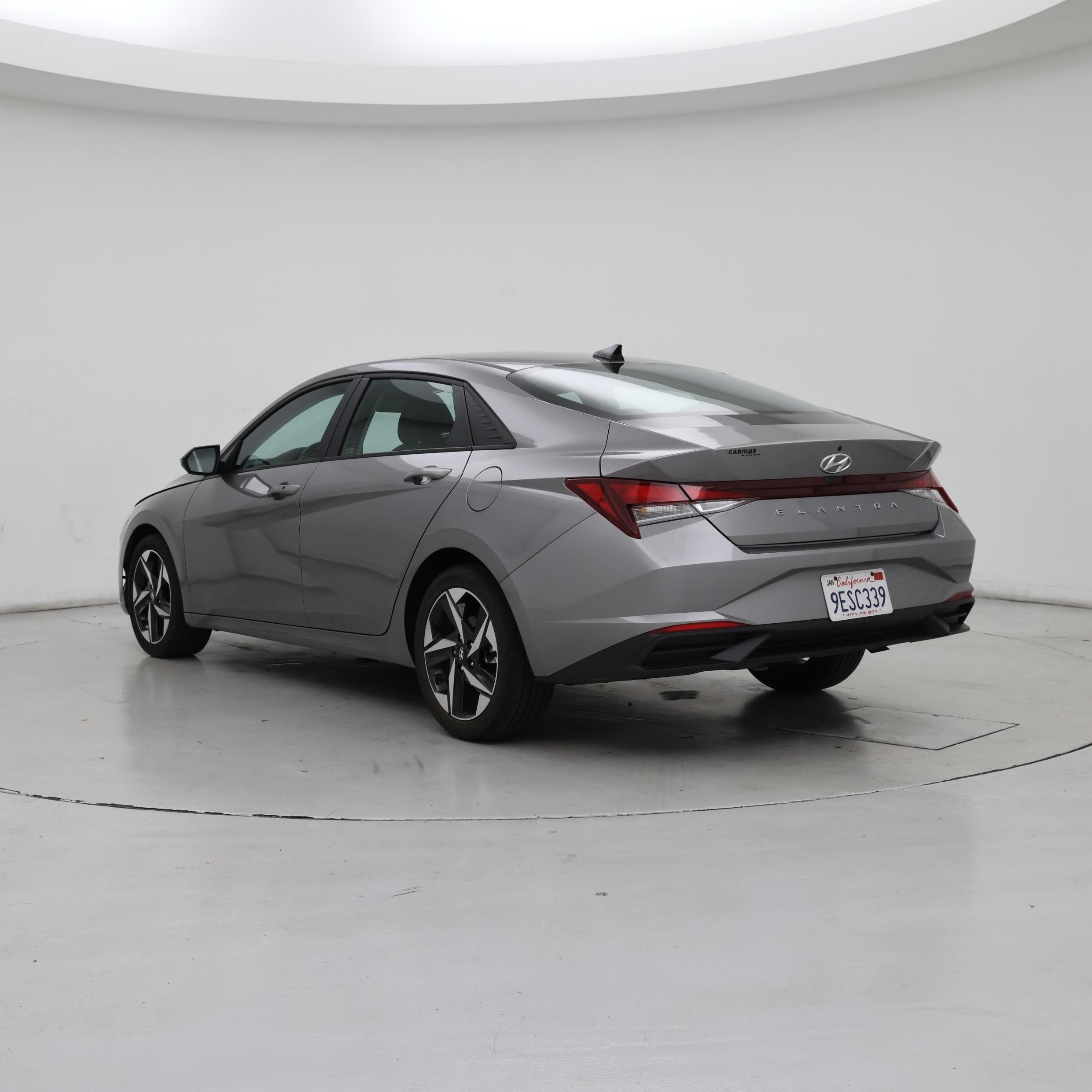 Thumbnail: 2023 Hyundai Elantra - 2