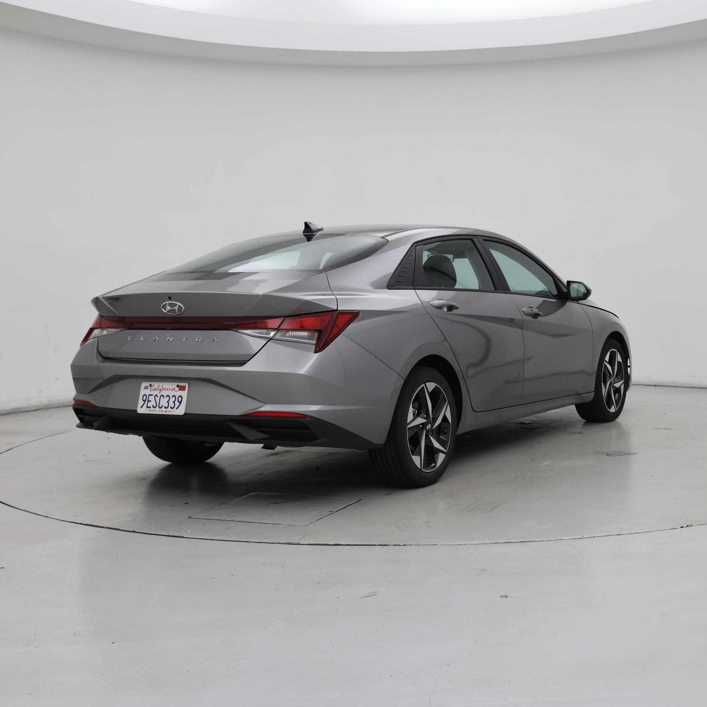Thumbnail: 2023 Hyundai Elantra - 8