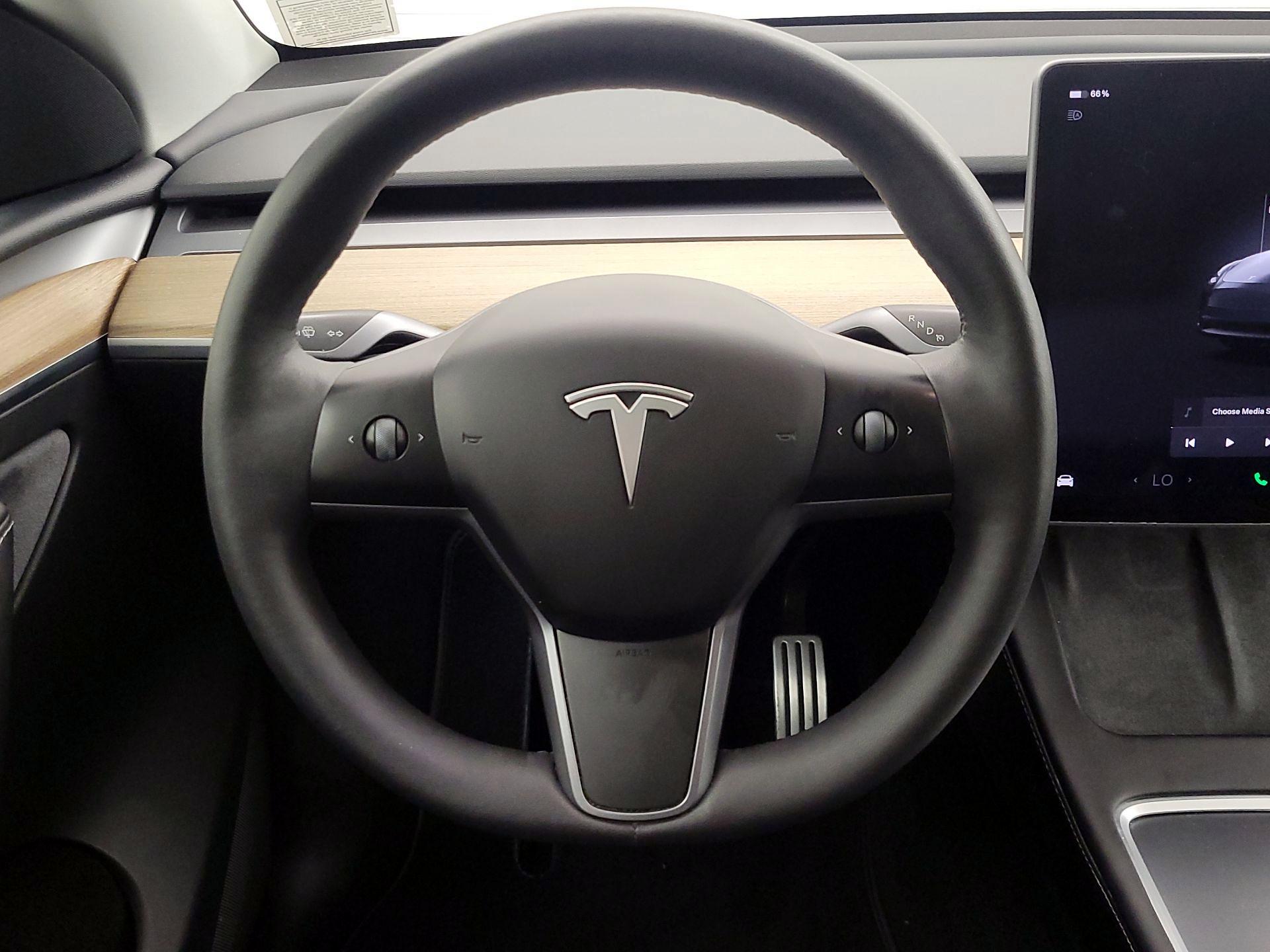 Thumbnail: 2023 Tesla Model Y - 10