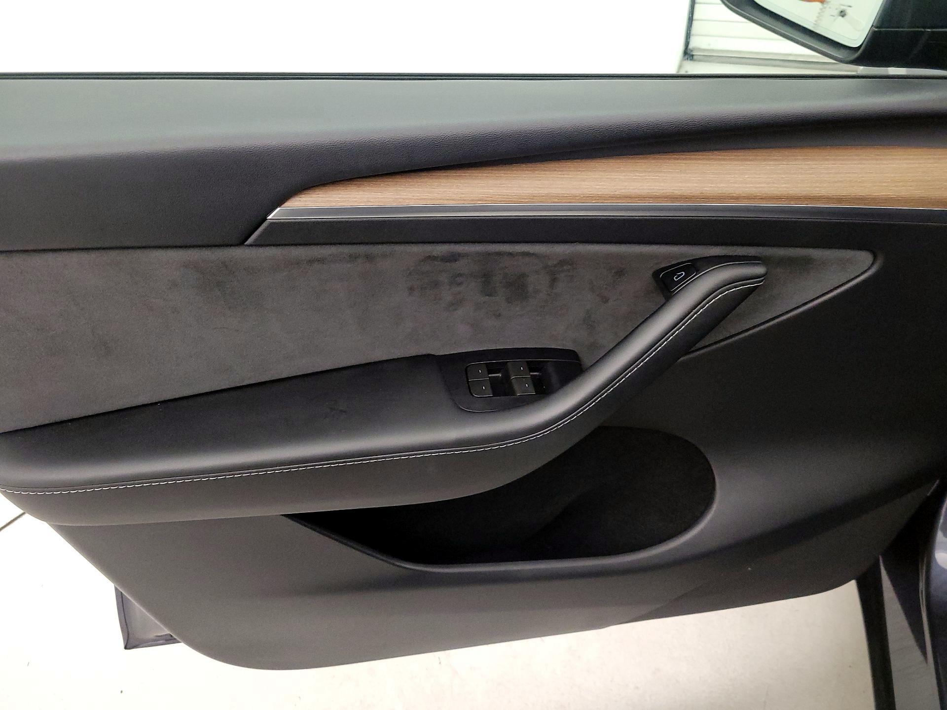 Thumbnail: 2023 Tesla Model Y - 12