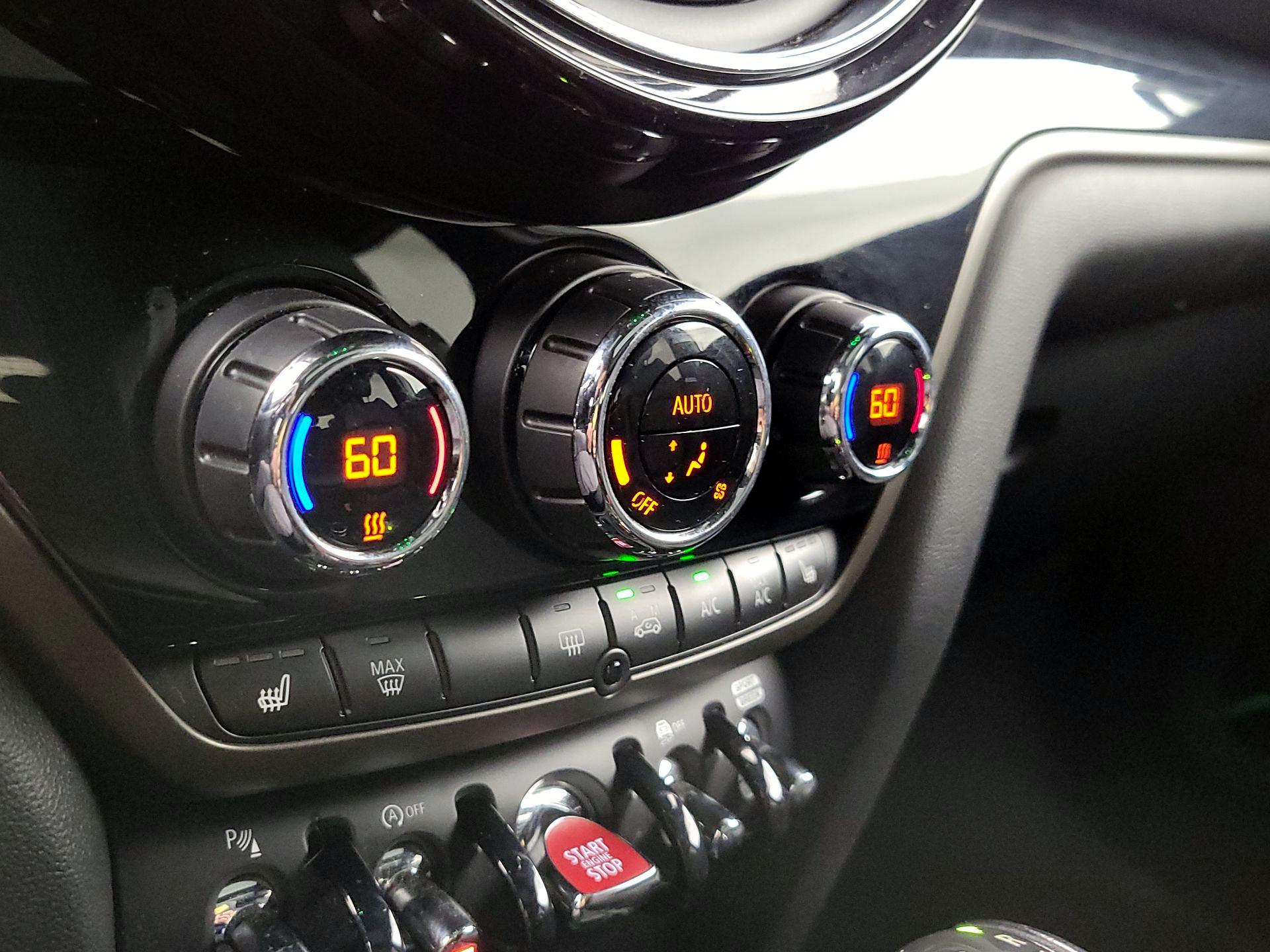 Thumbnail: 2019 MINI Cooper Countryman - 17