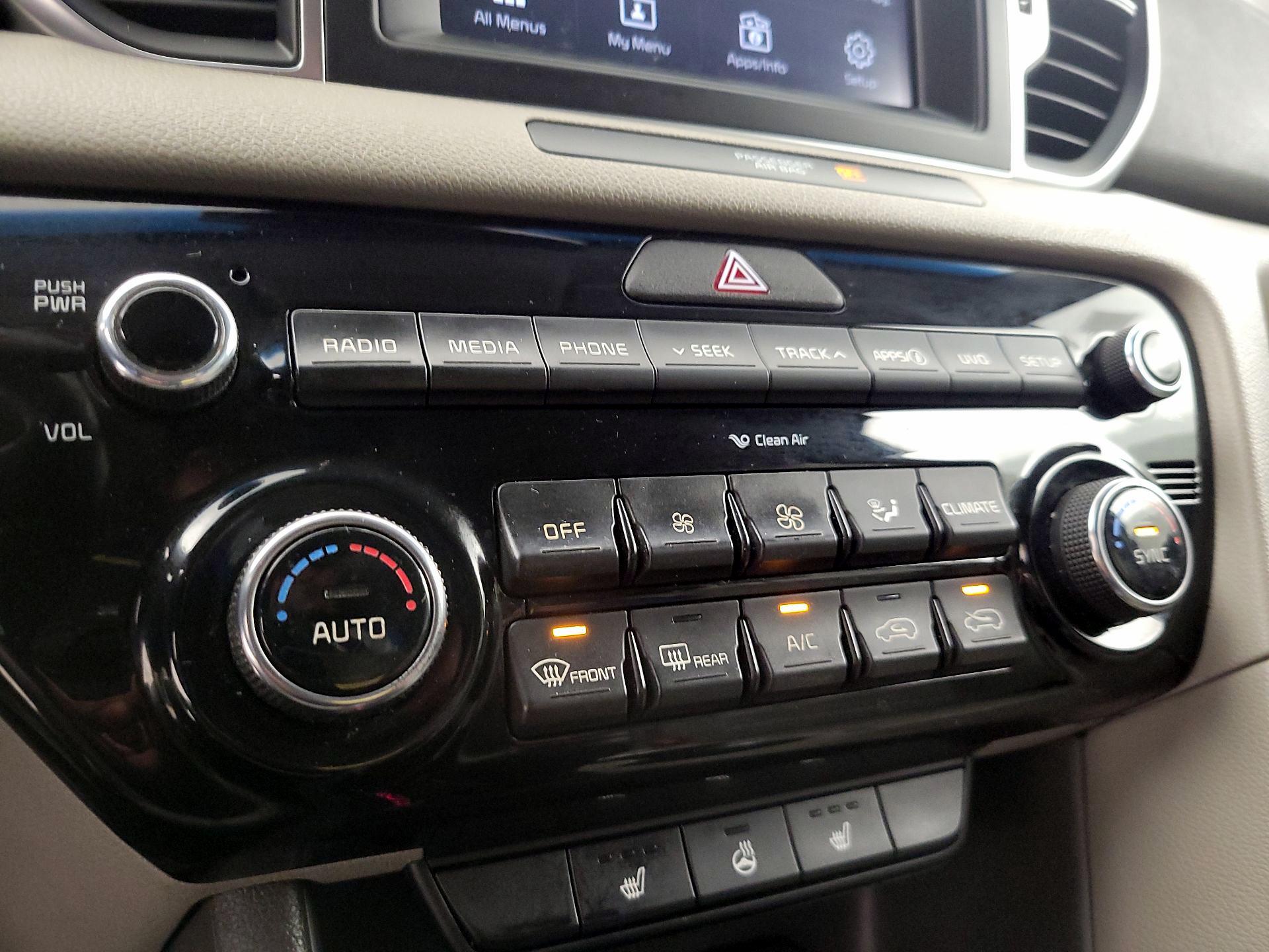Thumbnail: 2019 Kia Sportage - 16