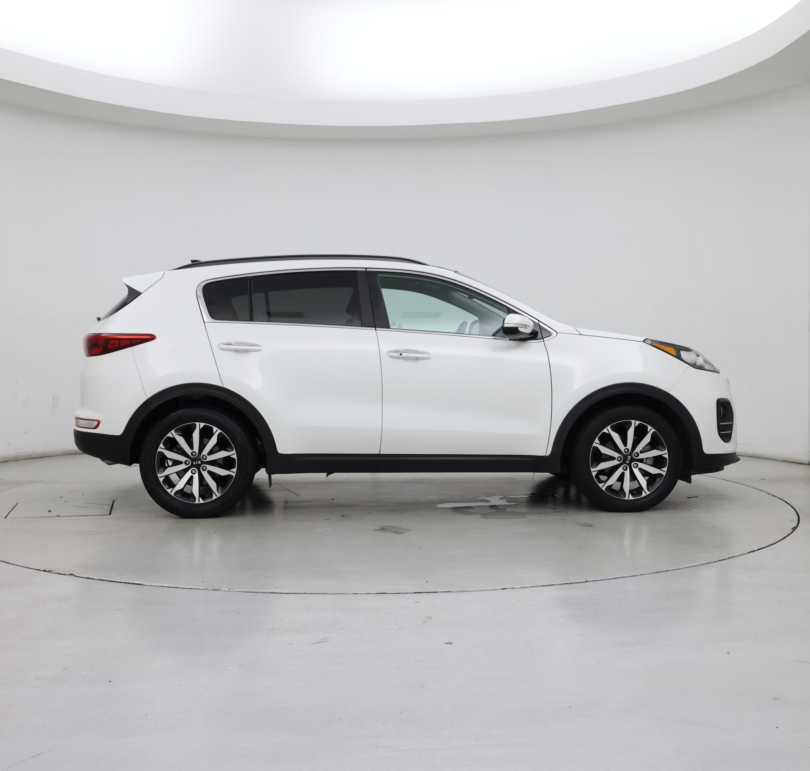 Thumbnail: 2019 Kia Sportage - 7