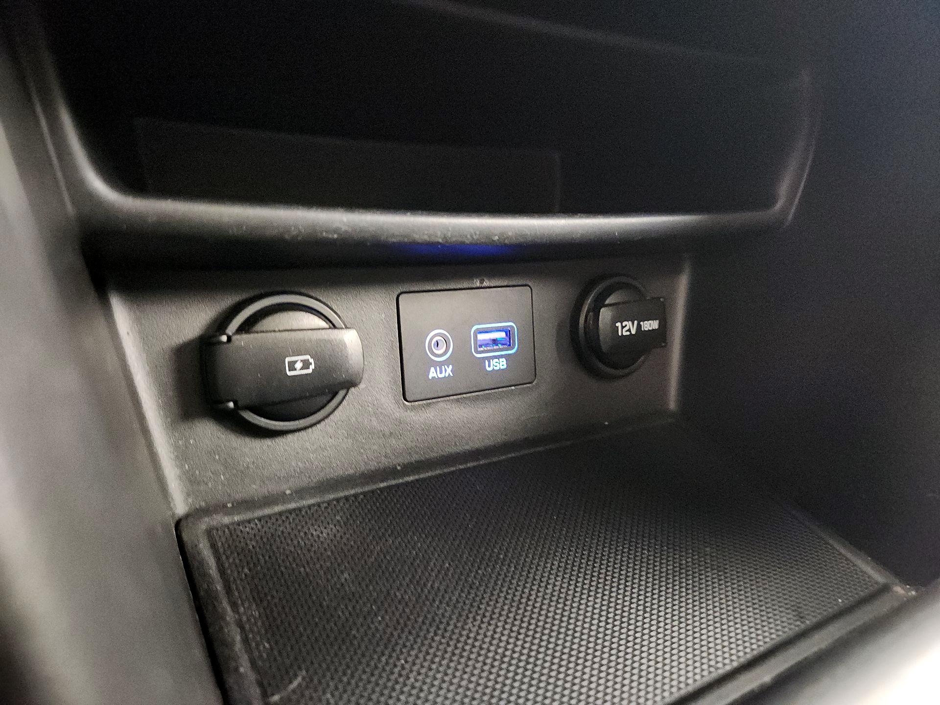 Thumbnail: 2019 Hyundai Kona - 18