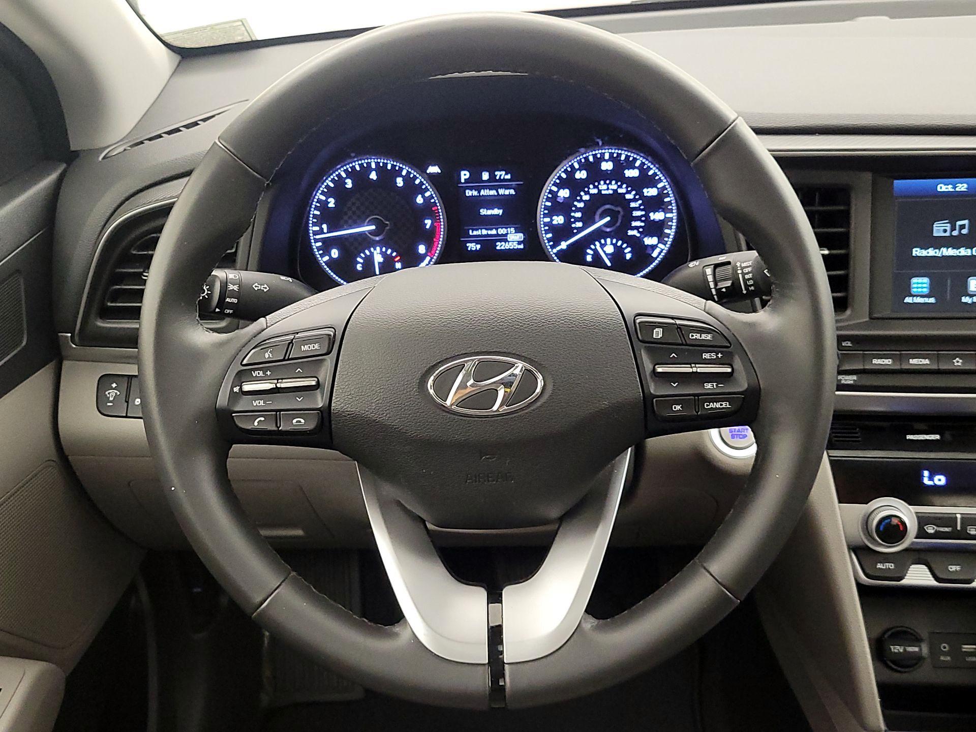 Thumbnail: 2020 Hyundai Elantra - 10