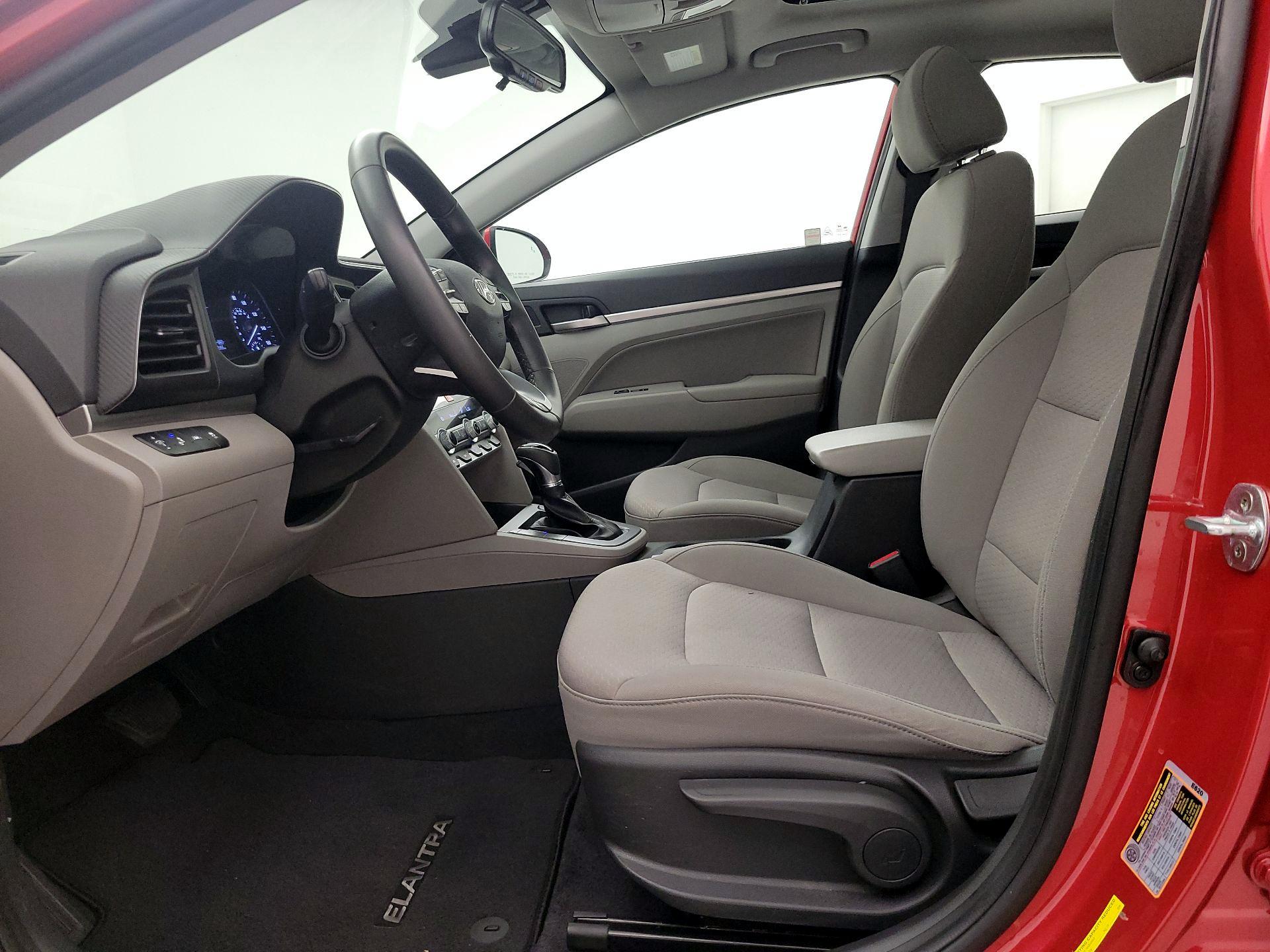 Thumbnail: 2020 Hyundai Elantra - 11