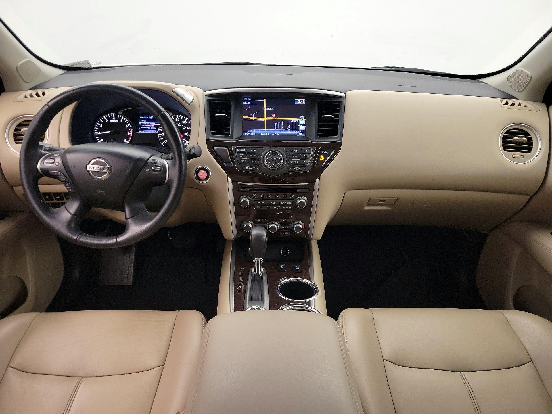 Thumbnail: 2016 Nissan Pathfinder - 9