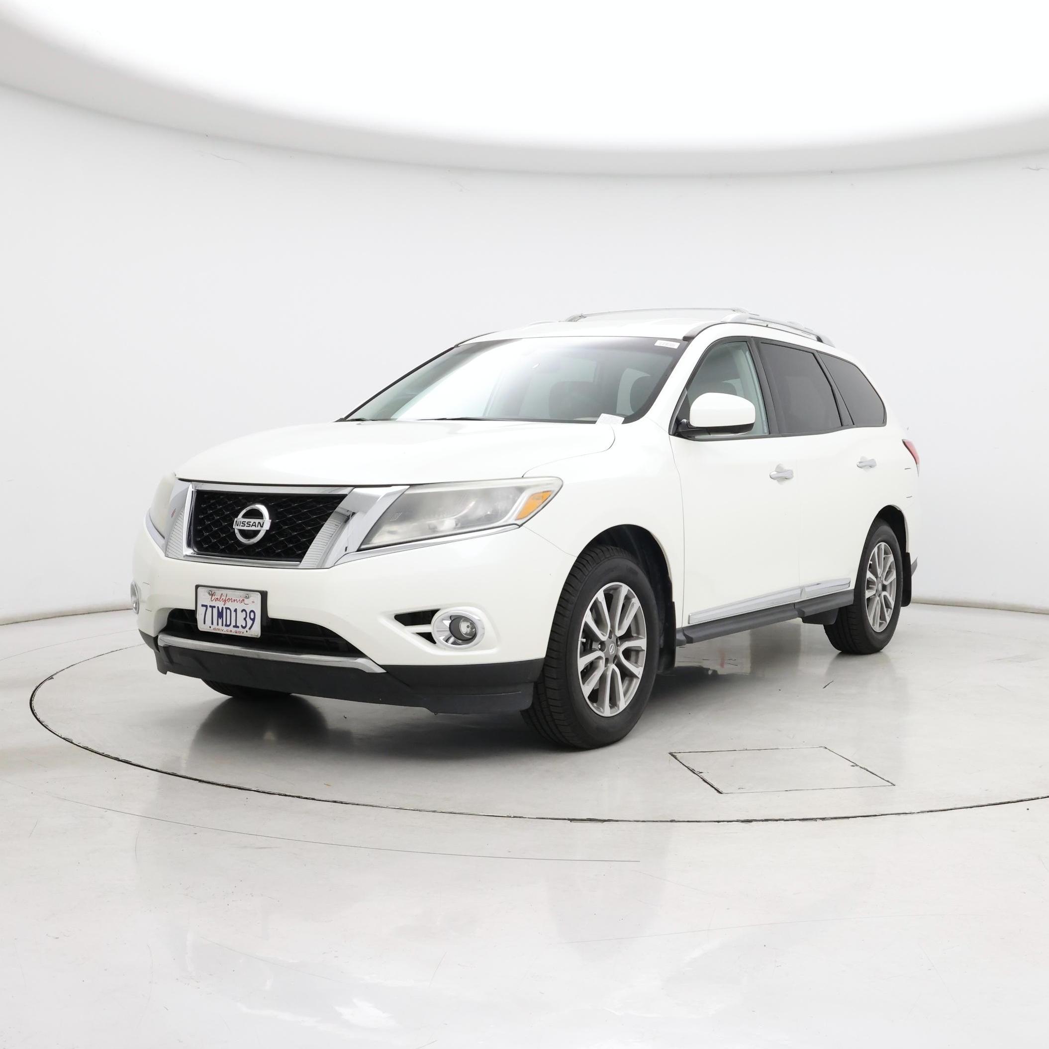 Thumbnail: 2016 Nissan Pathfinder - 4