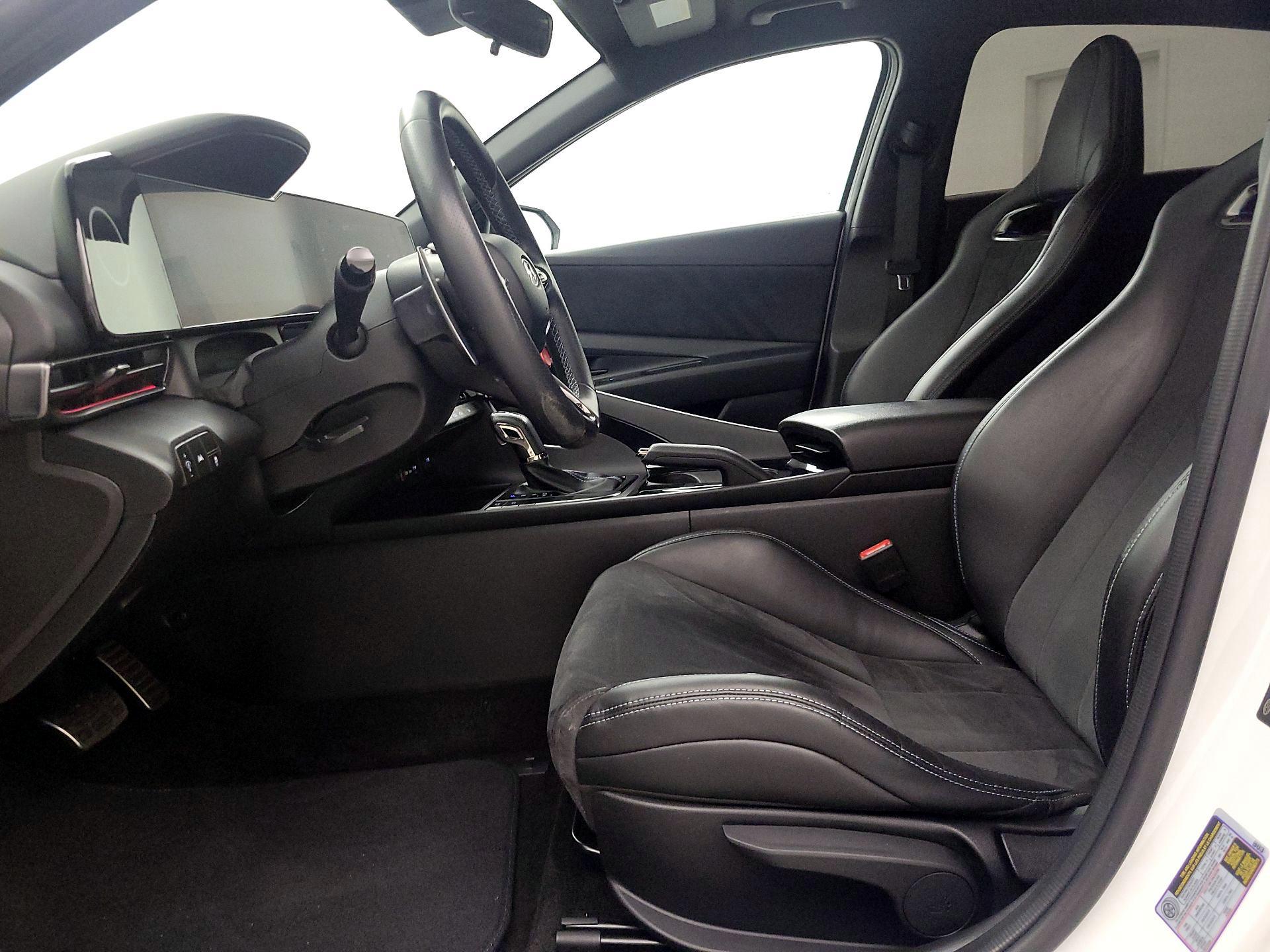 Thumbnail: 2023 Hyundai Elantra - 11