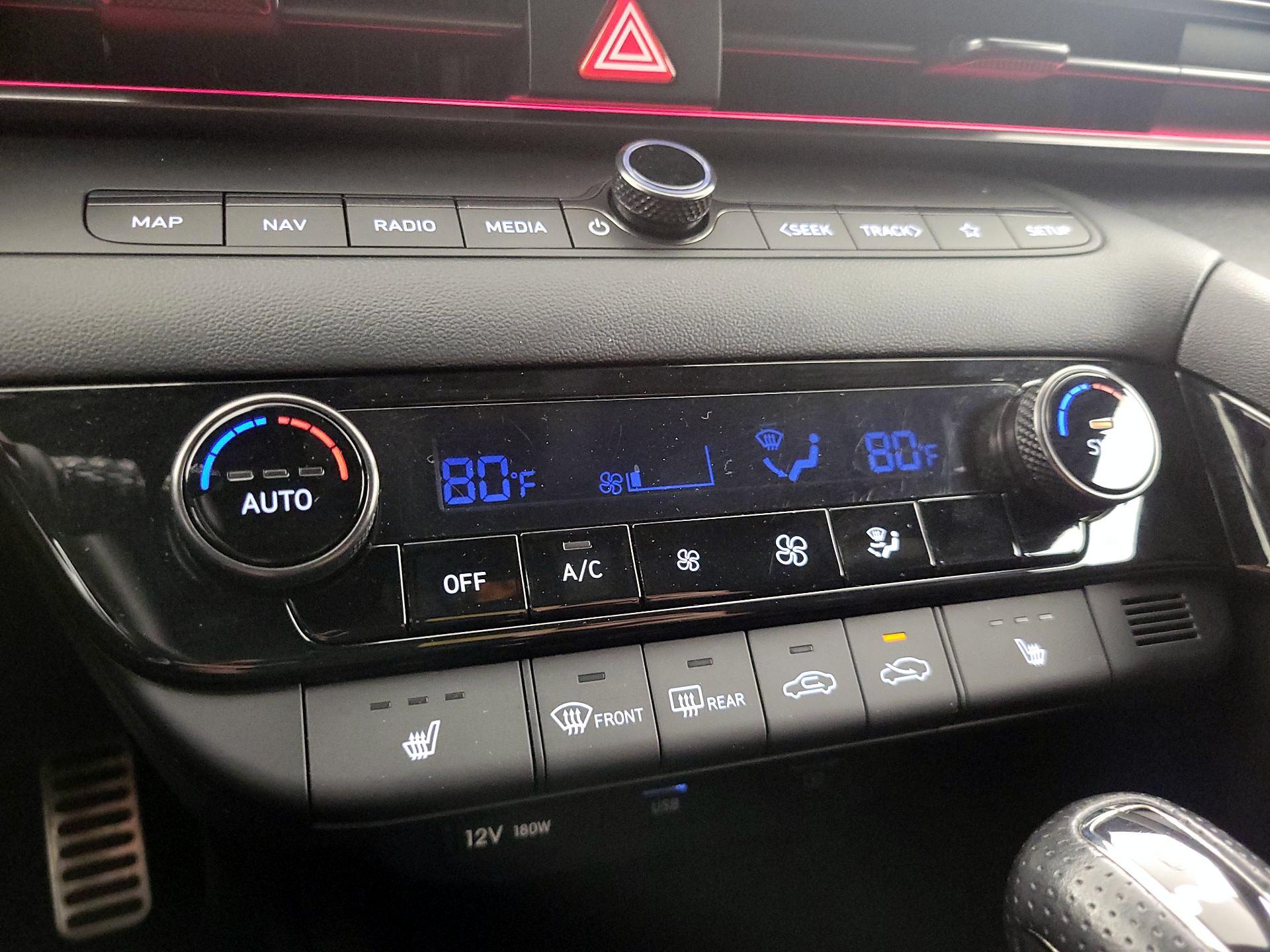 Thumbnail: 2023 Hyundai Elantra - 17