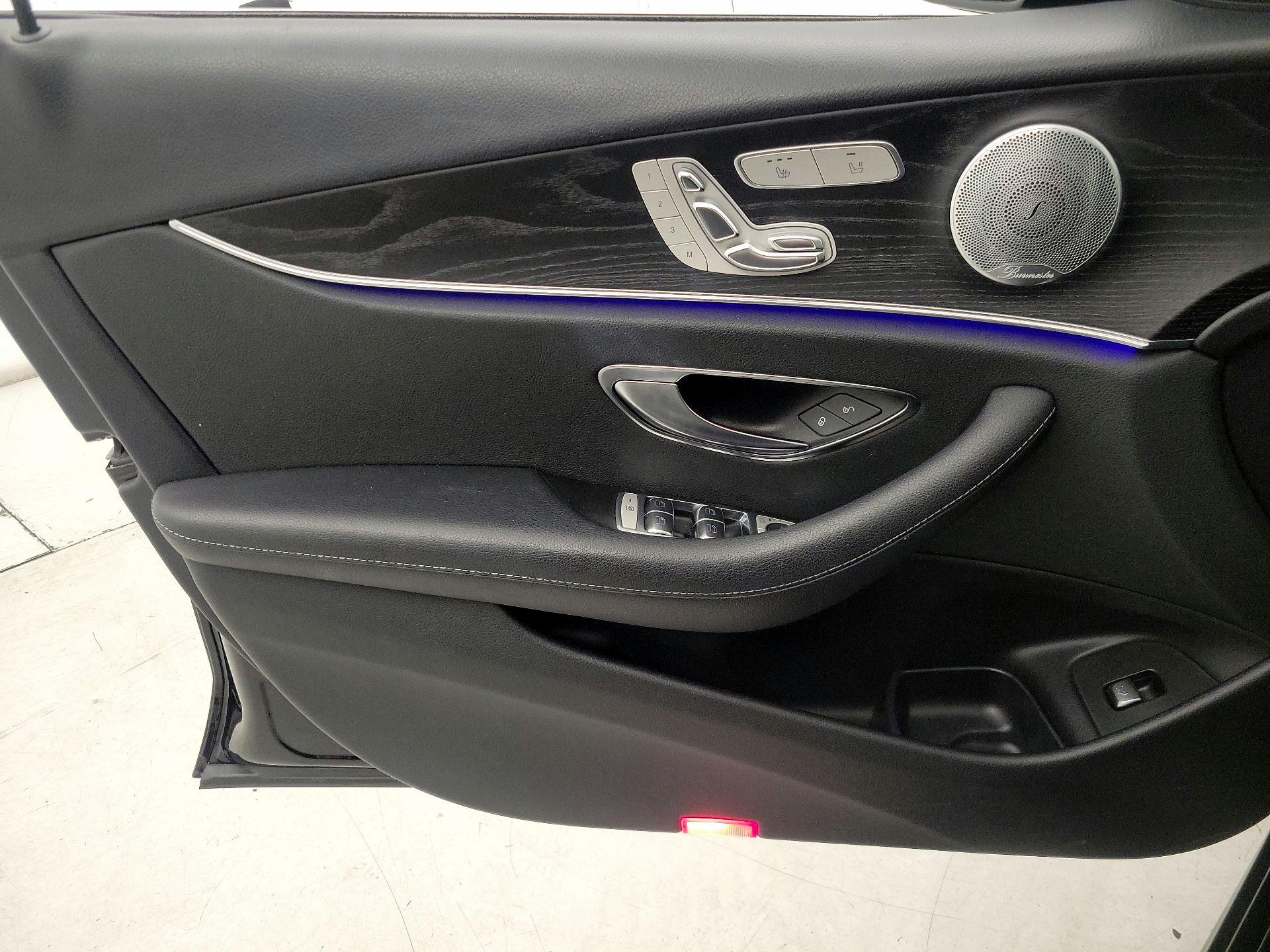 Thumbnail: 2019 Mercedes-Benz E-Class - 12