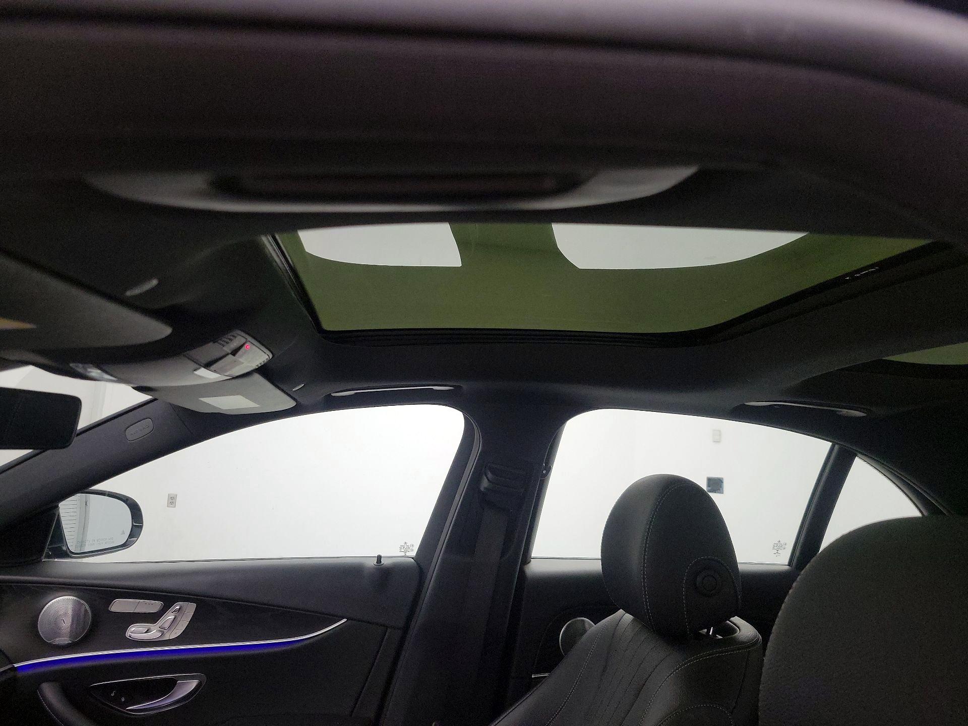 Thumbnail: 2019 Mercedes-Benz E-Class - 20