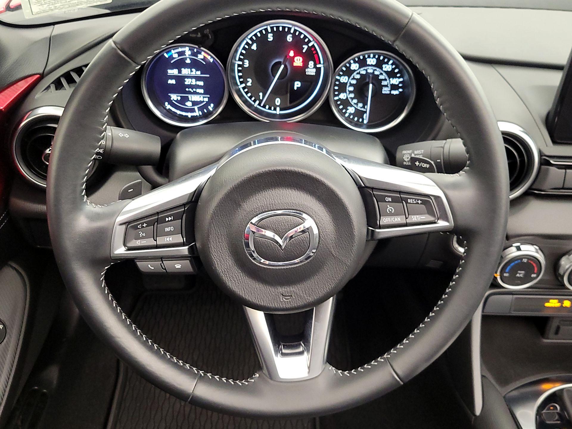 Thumbnail: 2022 Mazda MX-5 Miata - 10