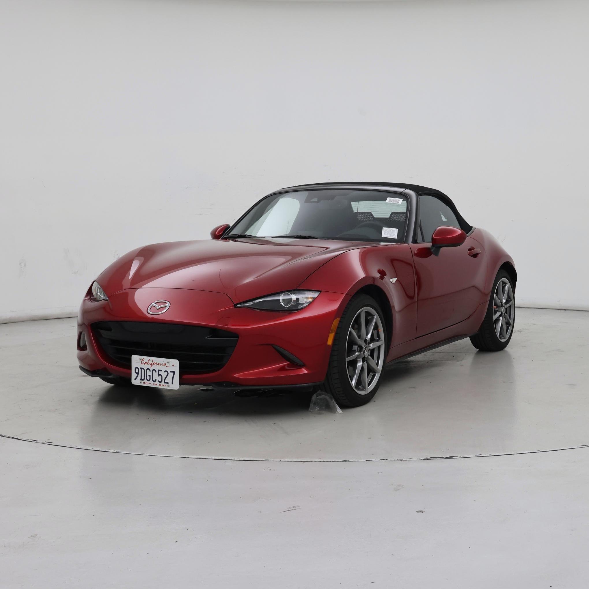 Thumbnail: 2022 Mazda MX-5 Miata - 4