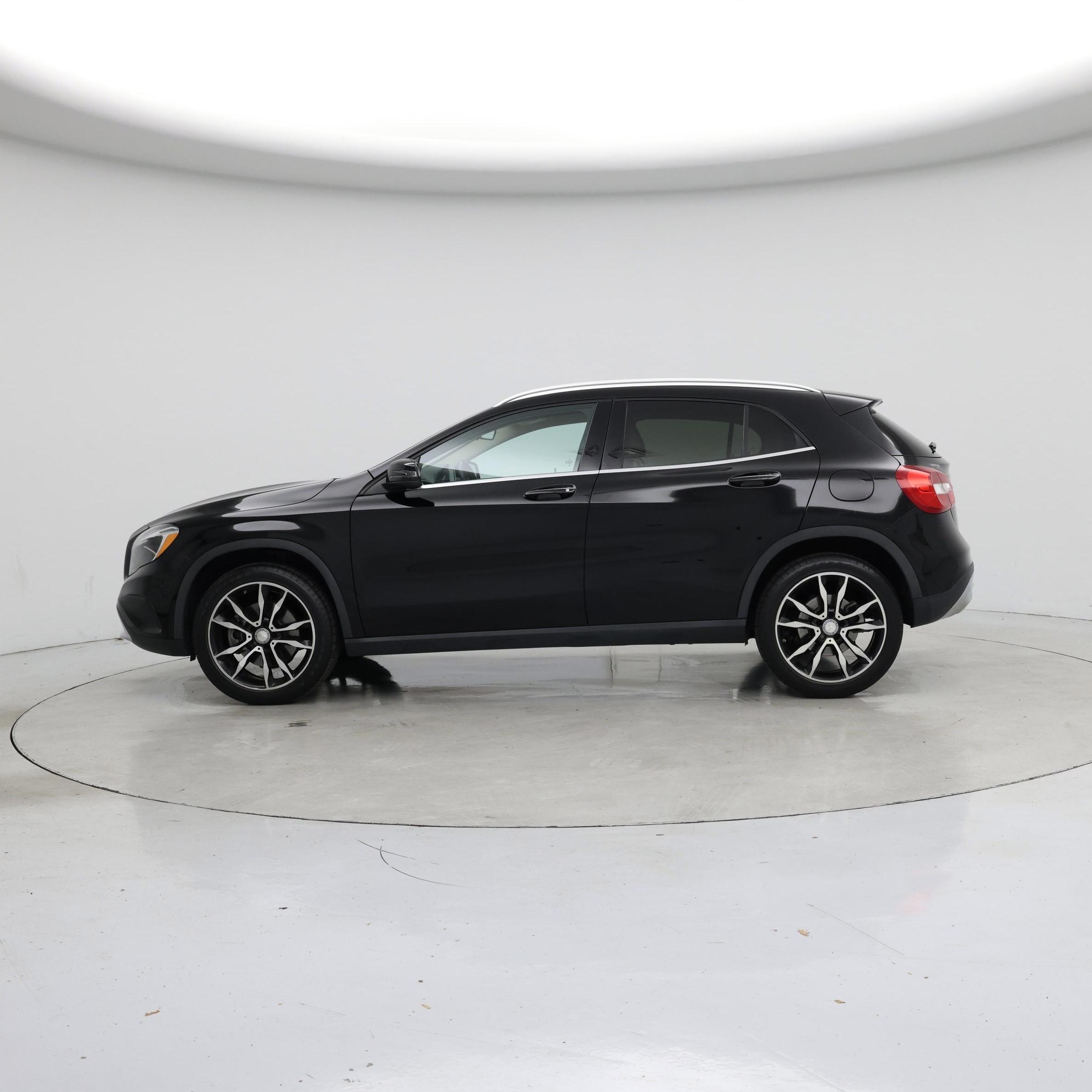 Thumbnail: 2016 Mercedes-Benz GLA - 3