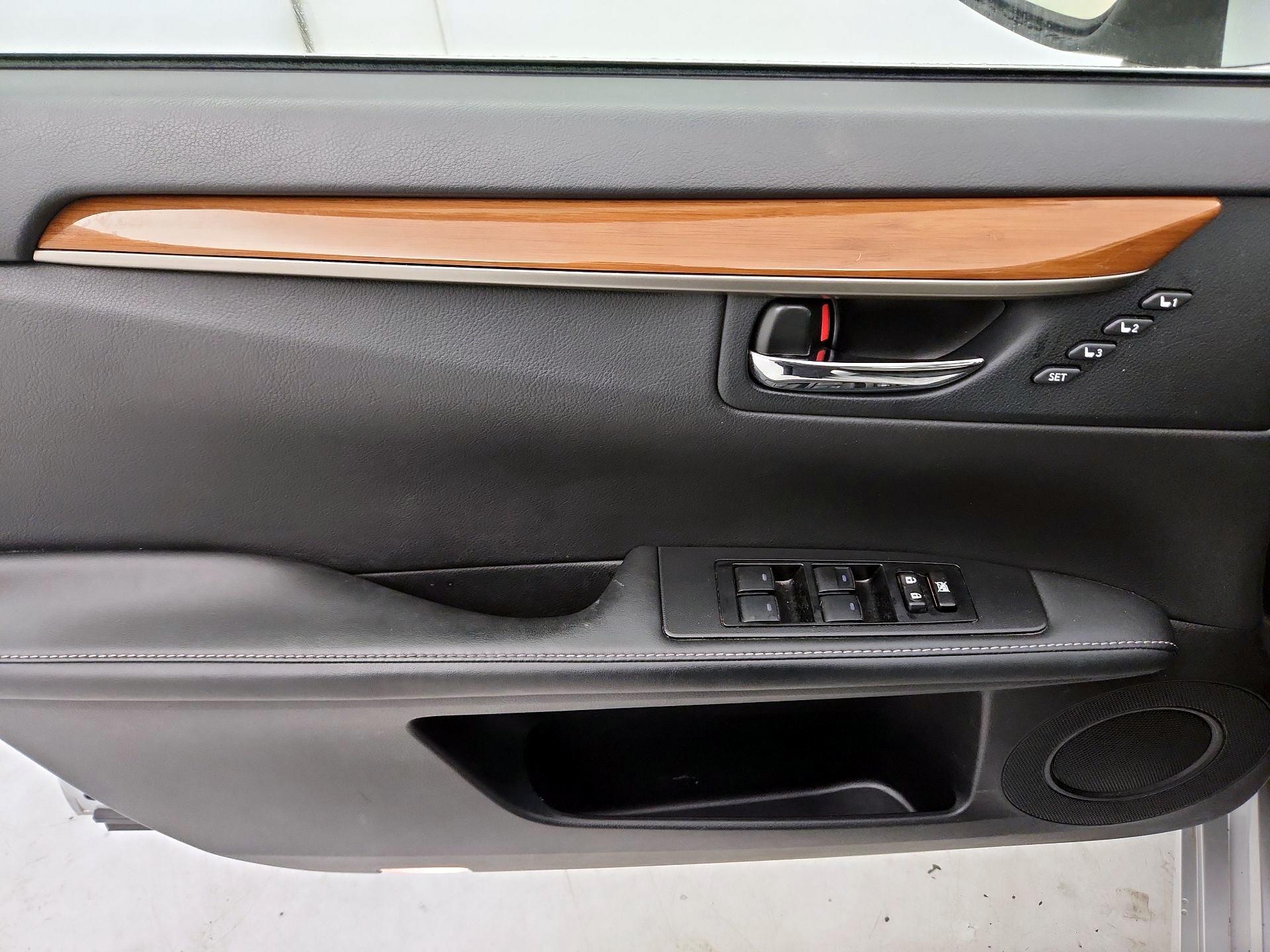 Thumbnail: 2014 Lexus ES - 12