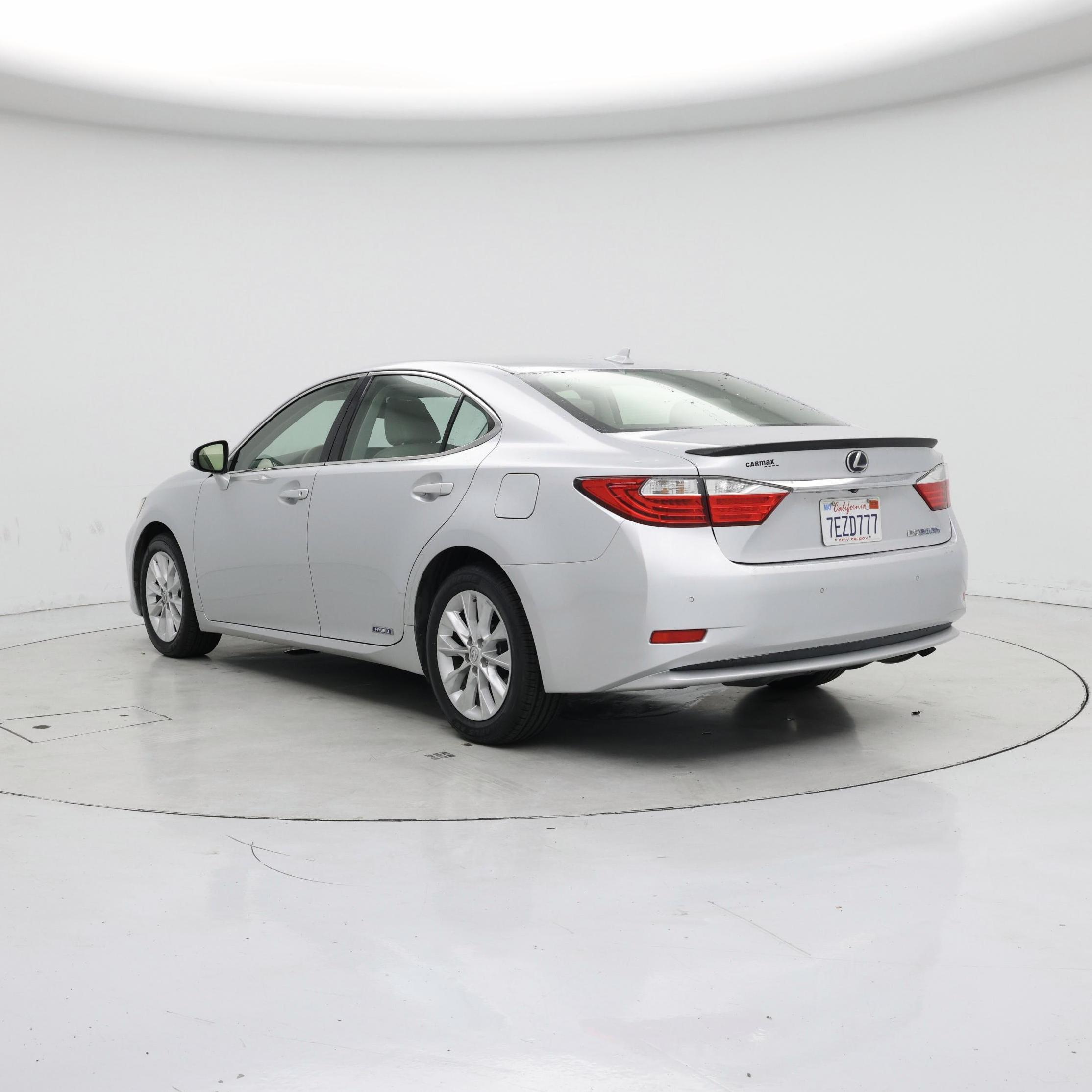 Thumbnail: 2014 Lexus ES - 2