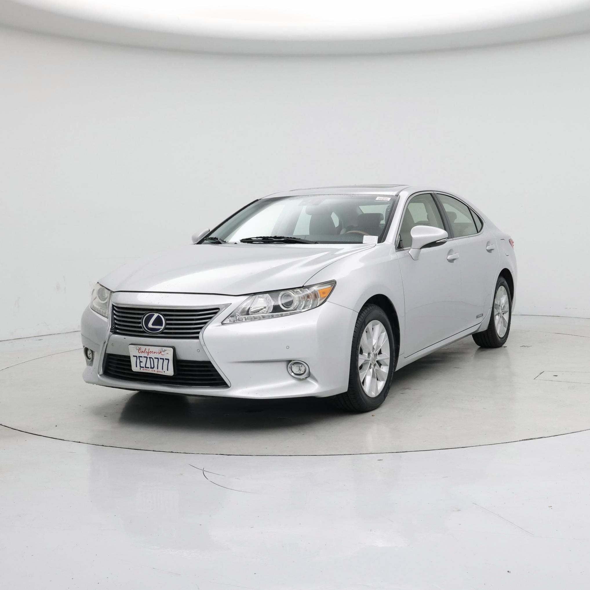 Thumbnail: 2014 Lexus ES - 4