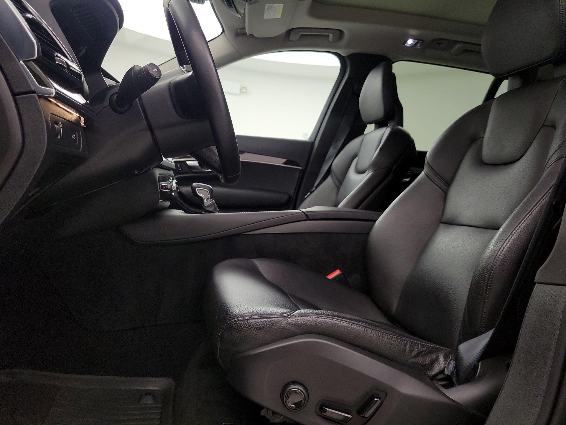 Thumbnail: 2017 Volvo XC90 - 11