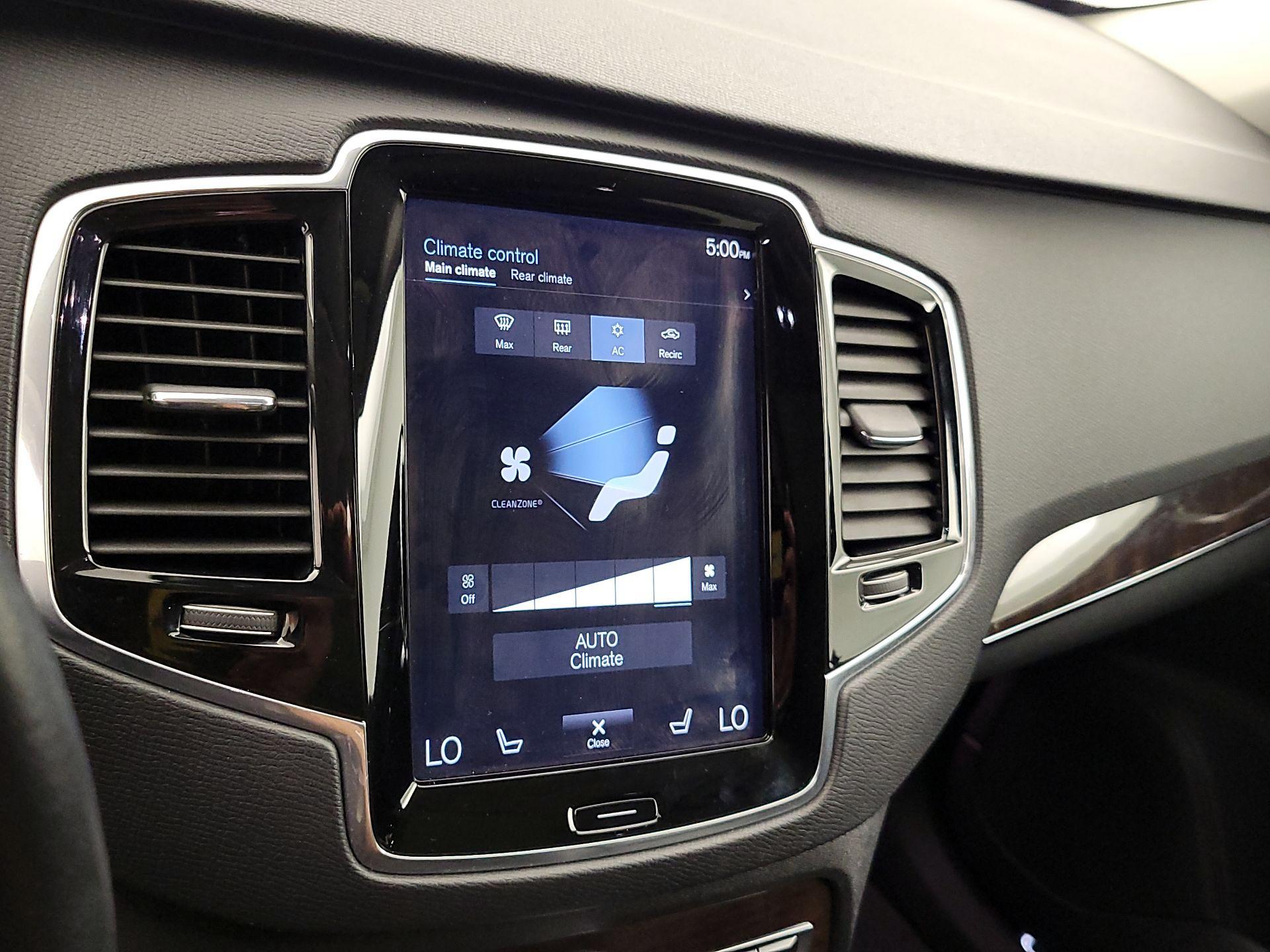 Thumbnail: 2017 Volvo XC90 - 17