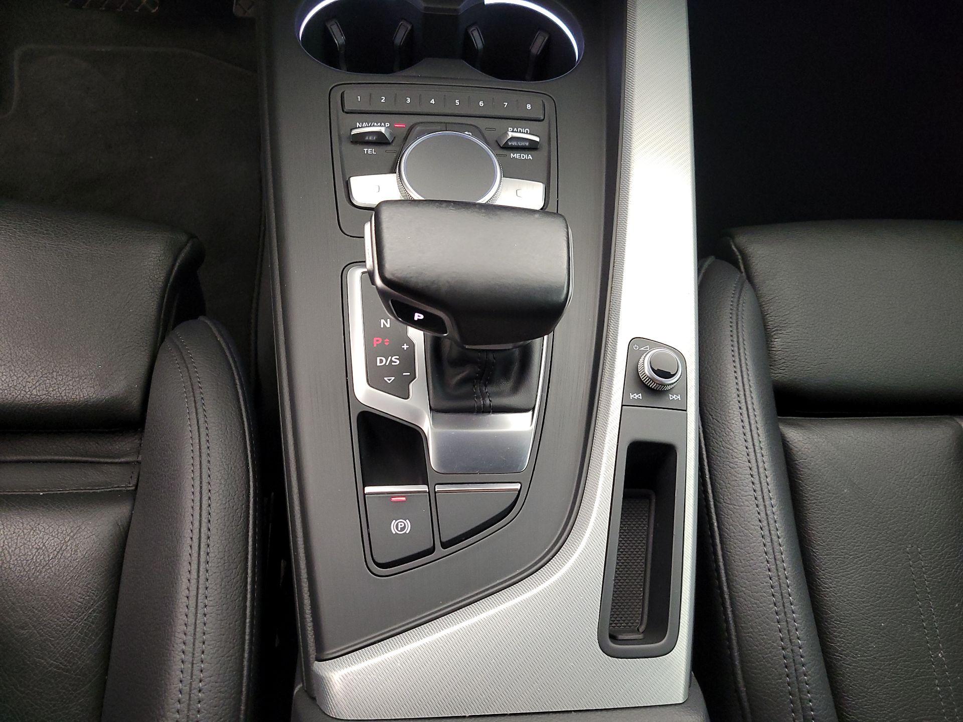 Thumbnail: 2017 Audi A4 - 18