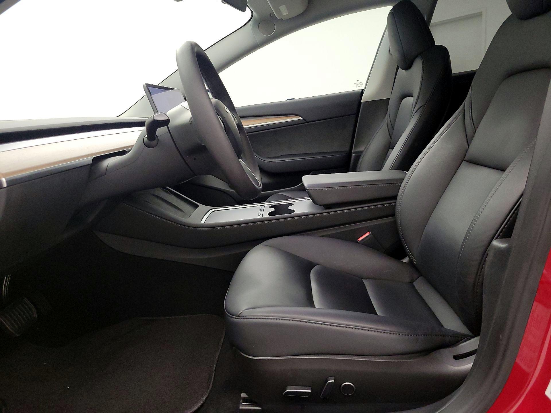 Thumbnail: 2023 Tesla Model 3 - 11