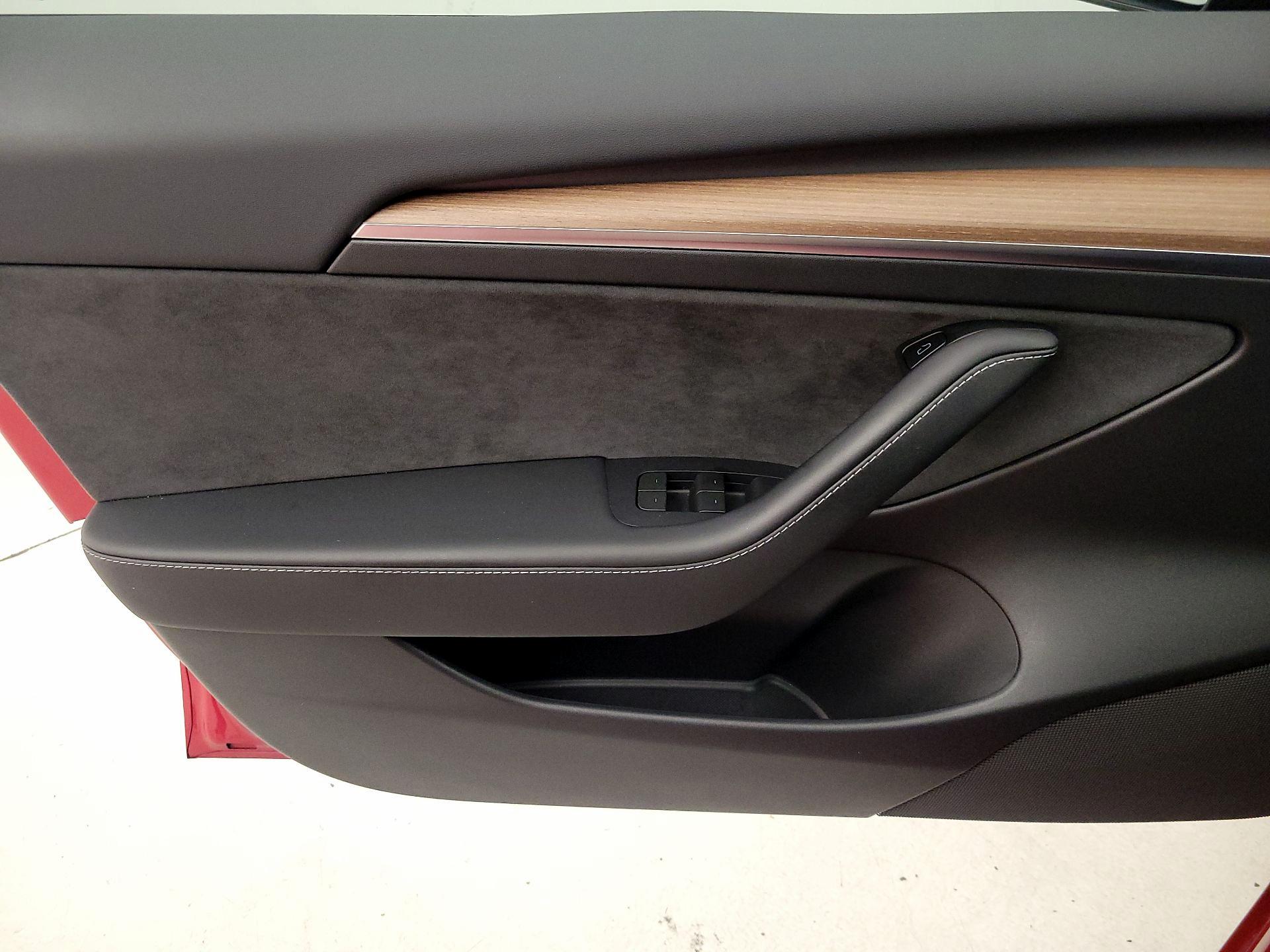 Thumbnail: 2023 Tesla Model 3 - 12