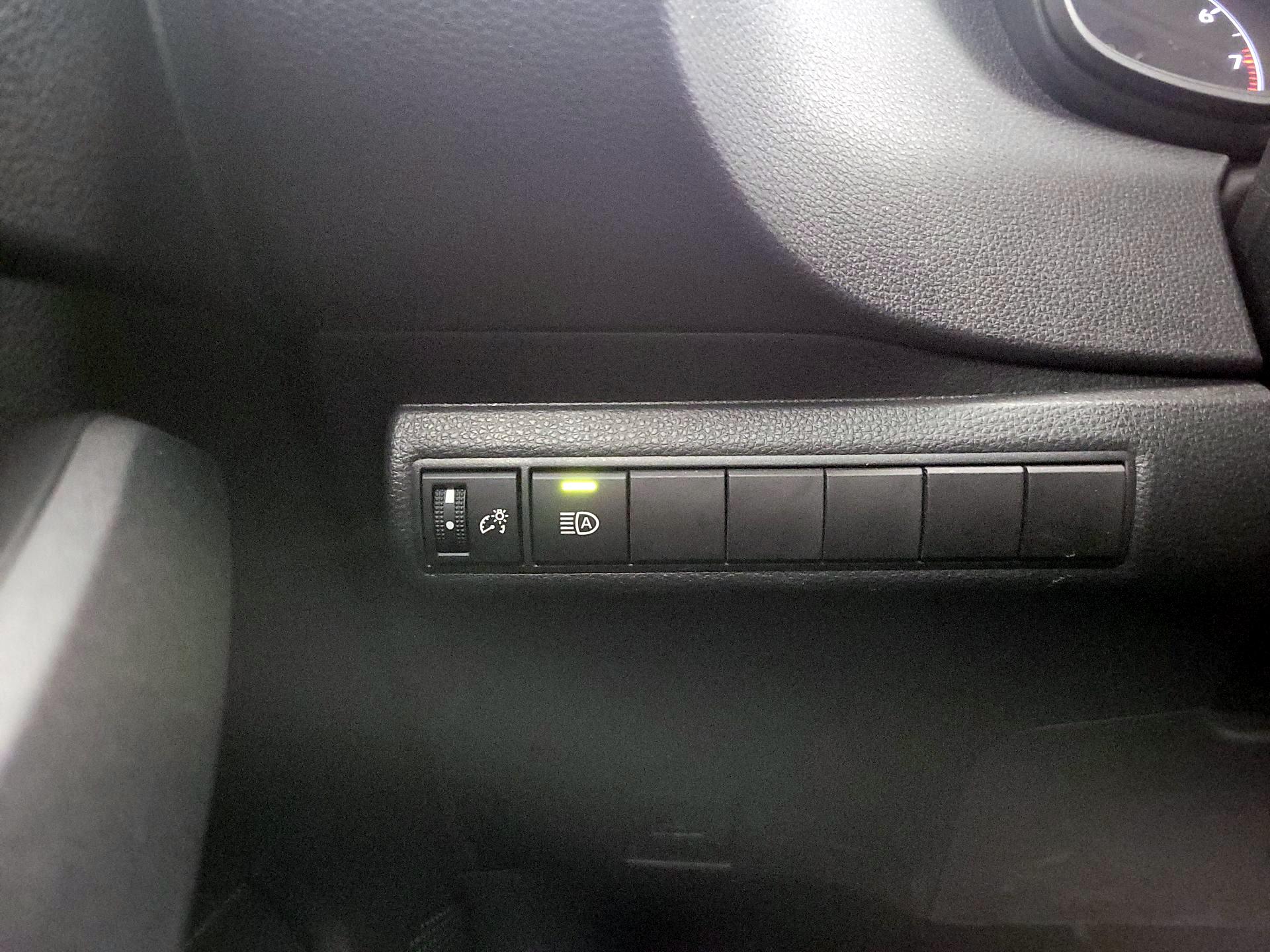 Thumbnail: 2023 Toyota Corolla - 13