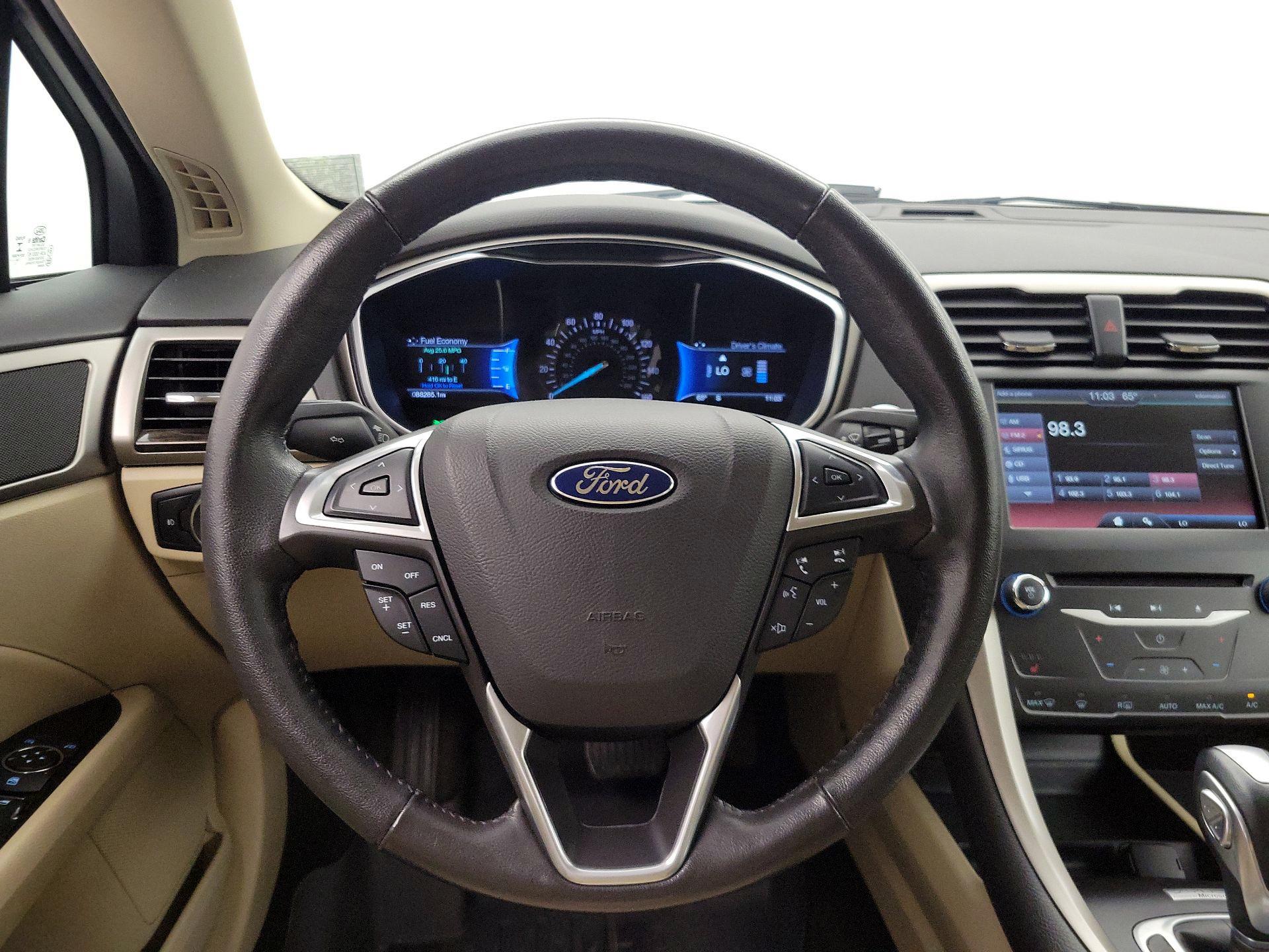Thumbnail: 2015 Ford Fusion - 10