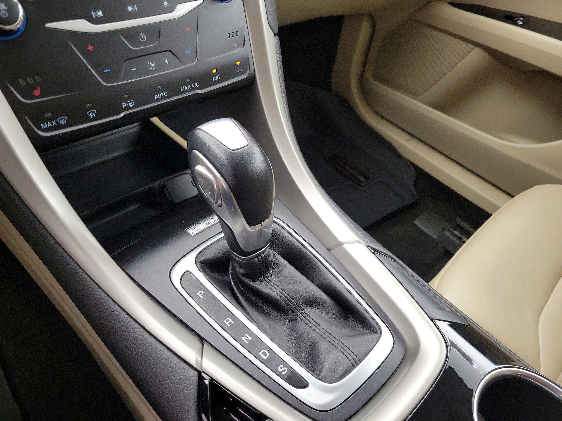 Thumbnail: 2015 Ford Fusion - 17