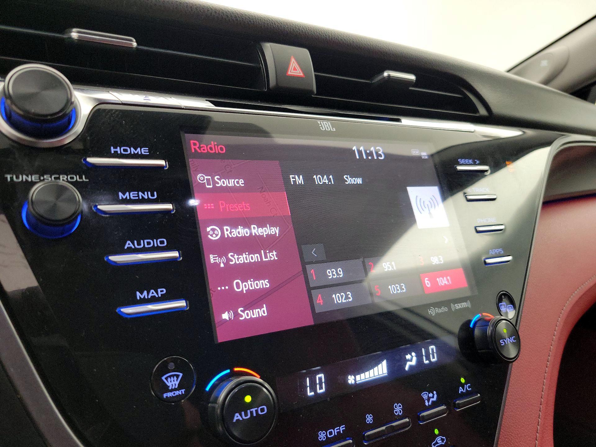 Thumbnail: 2019 Toyota Camry - 16
