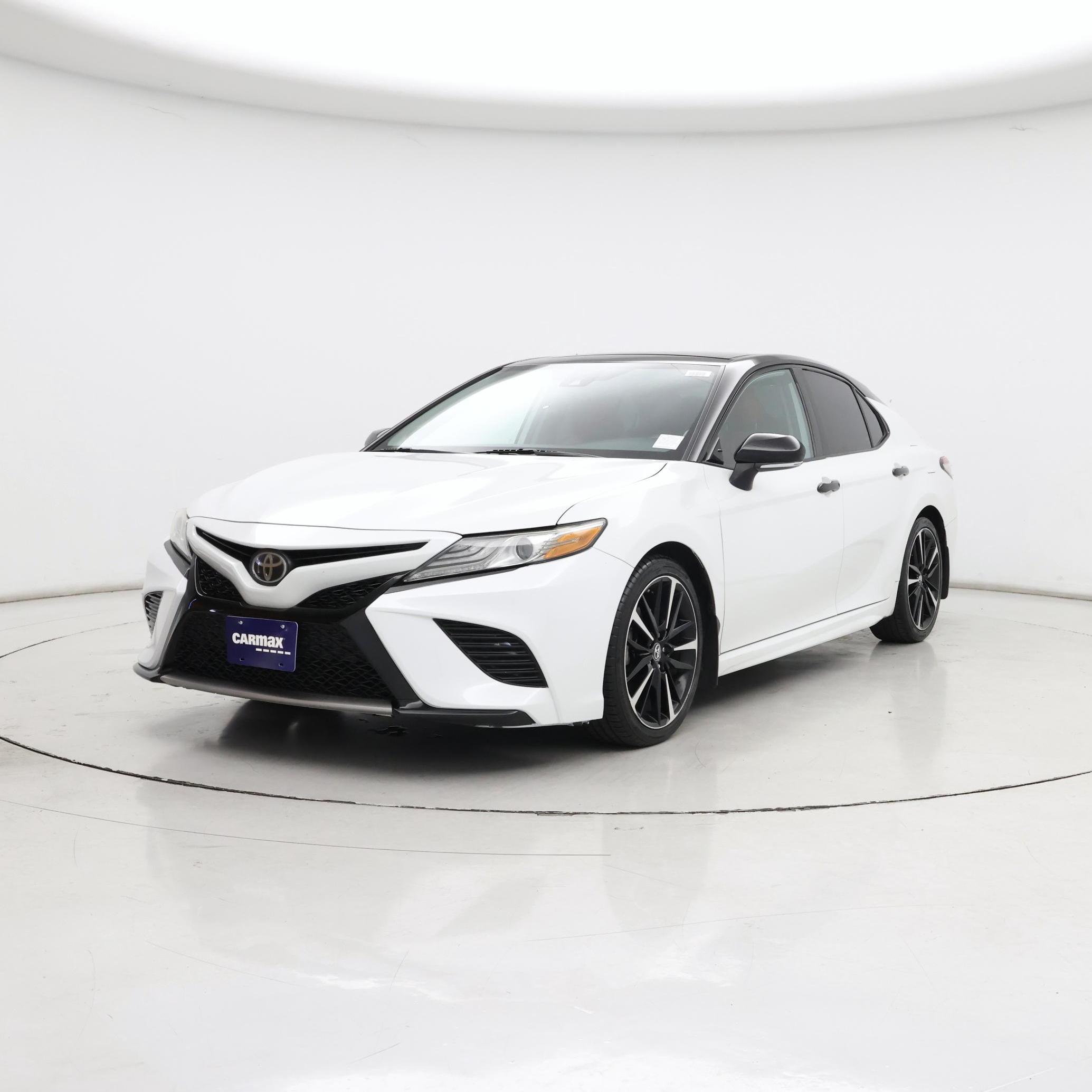 Thumbnail: 2019 Toyota Camry - 4