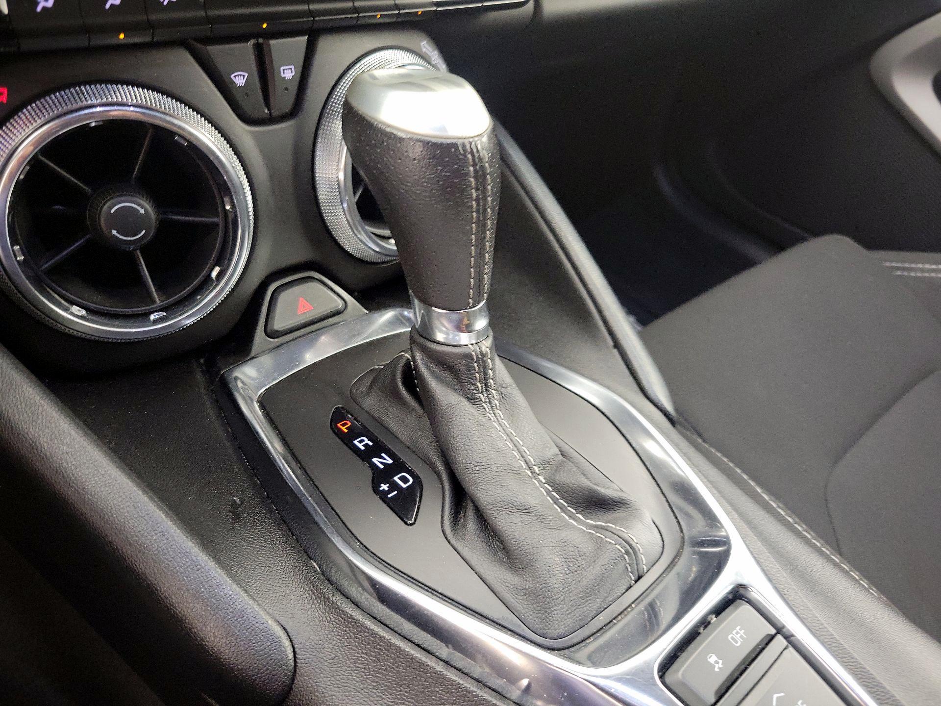 Thumbnail: 2019 Chevrolet Camaro - 16