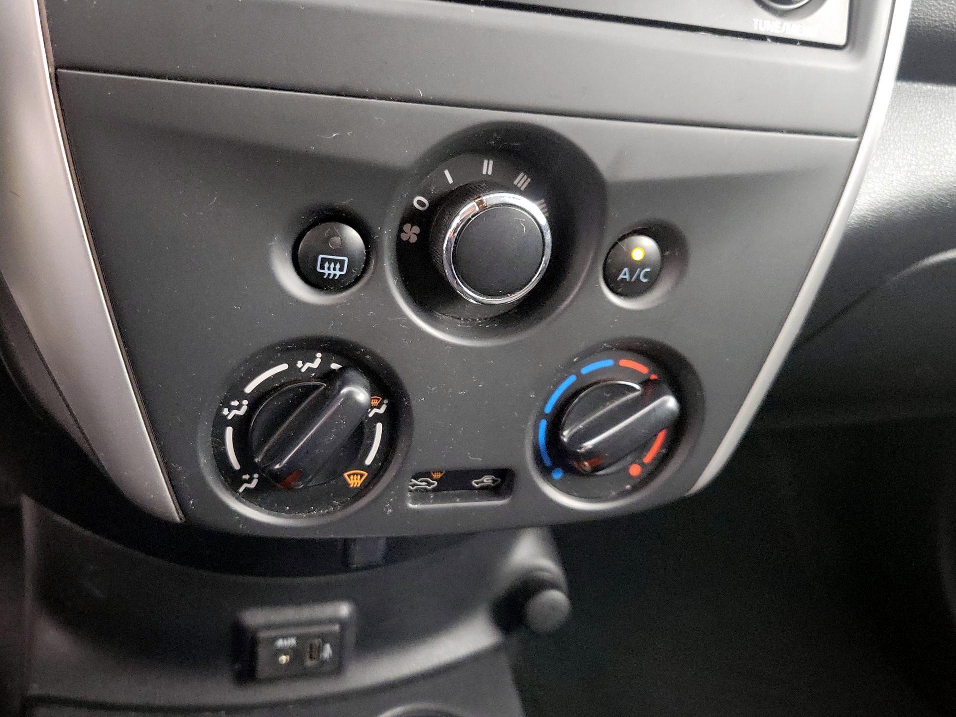 Thumbnail: 2018 Nissan Versa - 15