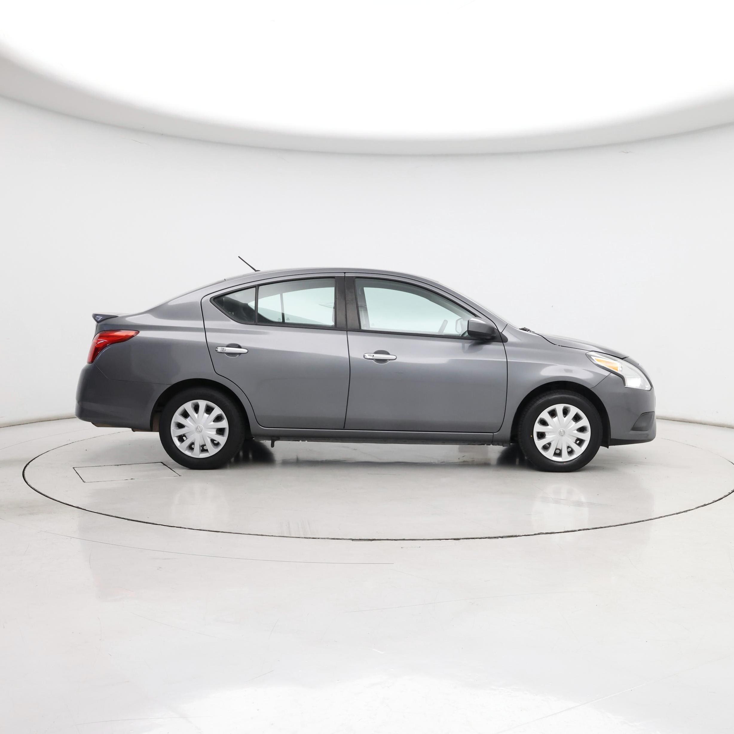 Thumbnail: 2018 Nissan Versa - 7