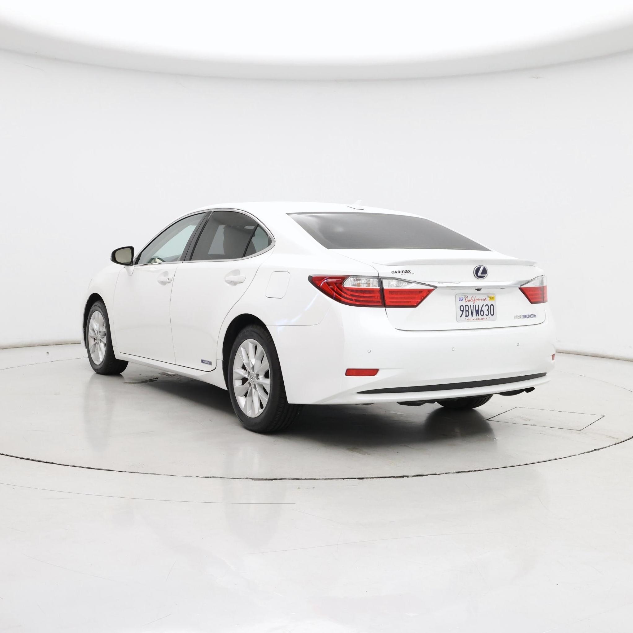 Thumbnail: 2014 Lexus ES - 2