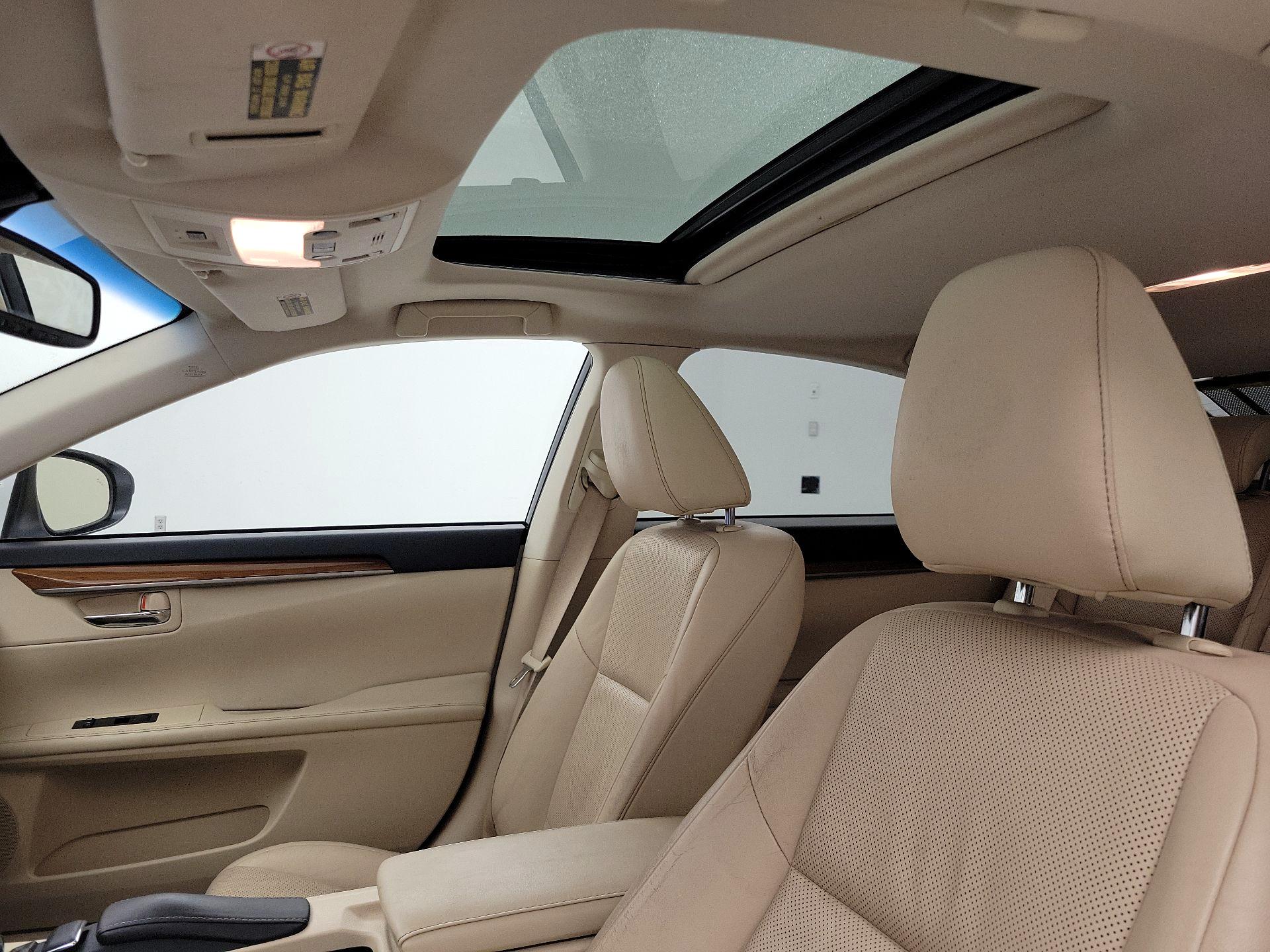 Thumbnail: 2014 Lexus ES - 19