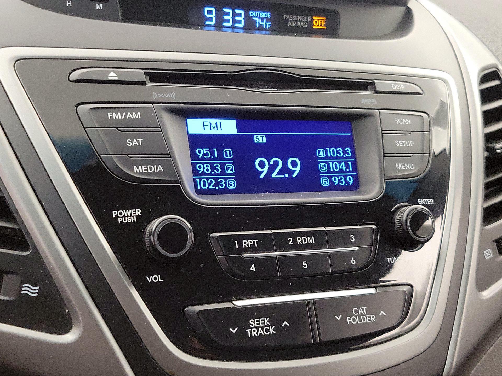 Thumbnail: 2016 Hyundai Elantra - 14