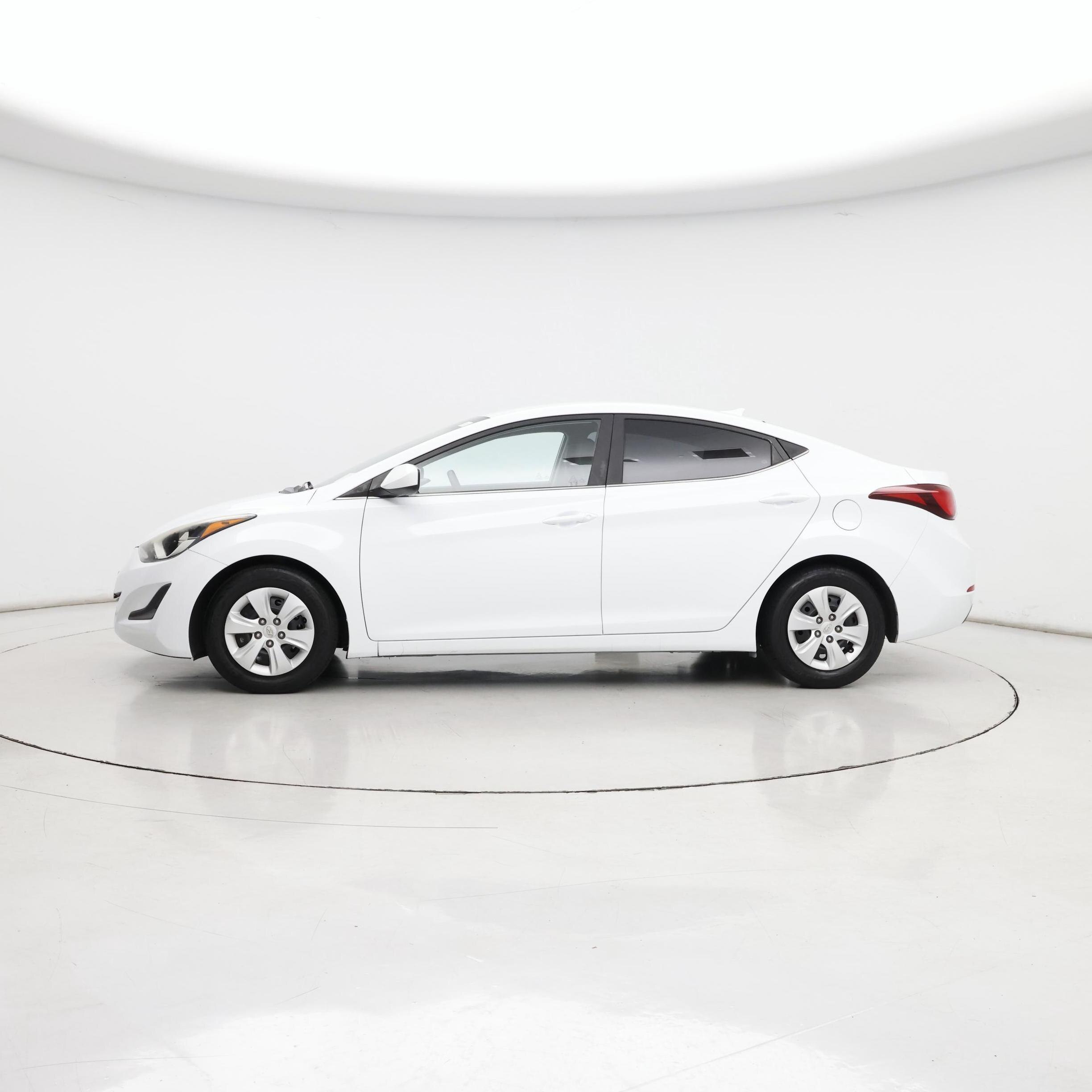 Thumbnail: 2016 Hyundai Elantra - 3