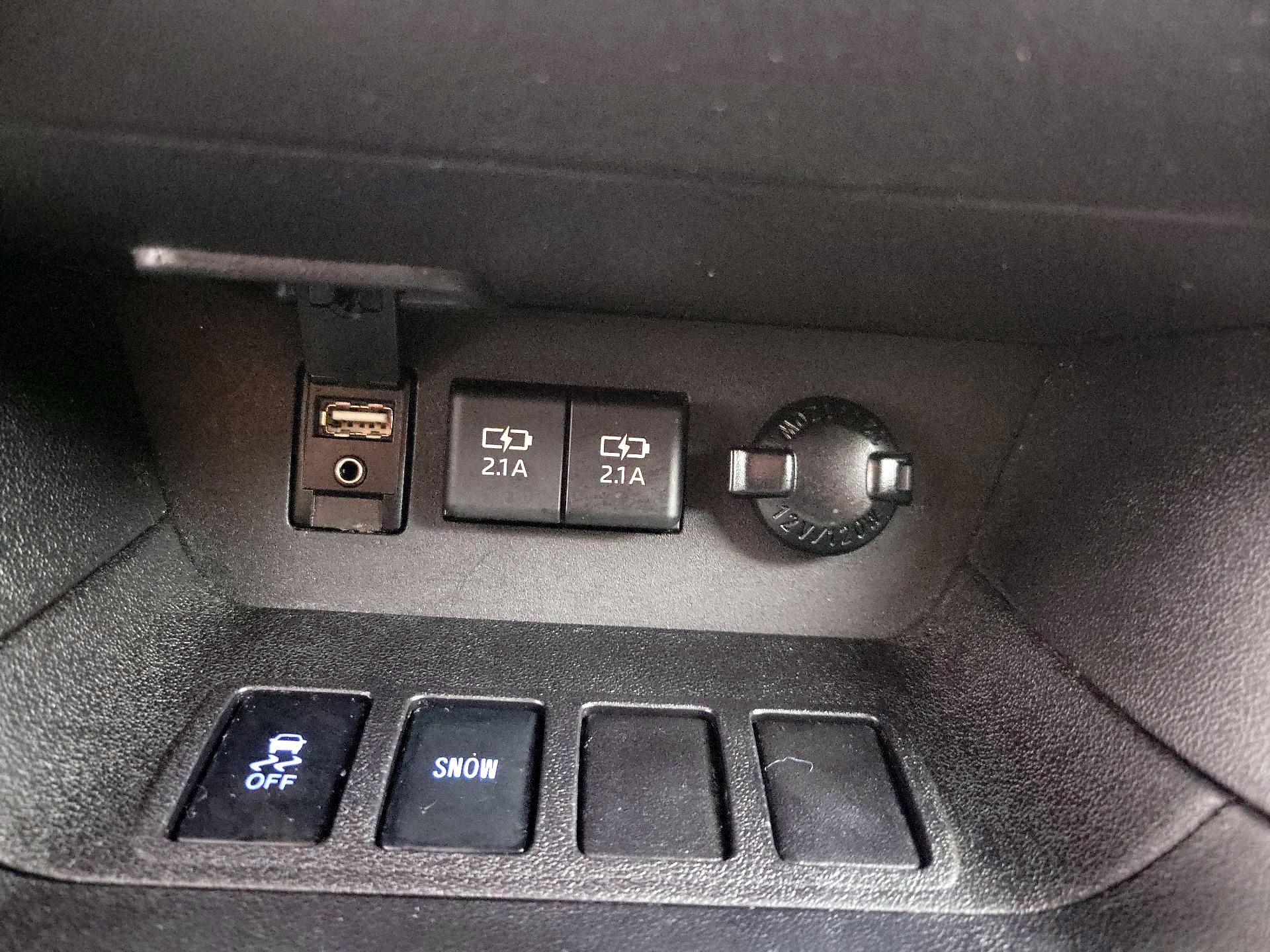 Thumbnail: 2019 Toyota Highlander - 18
