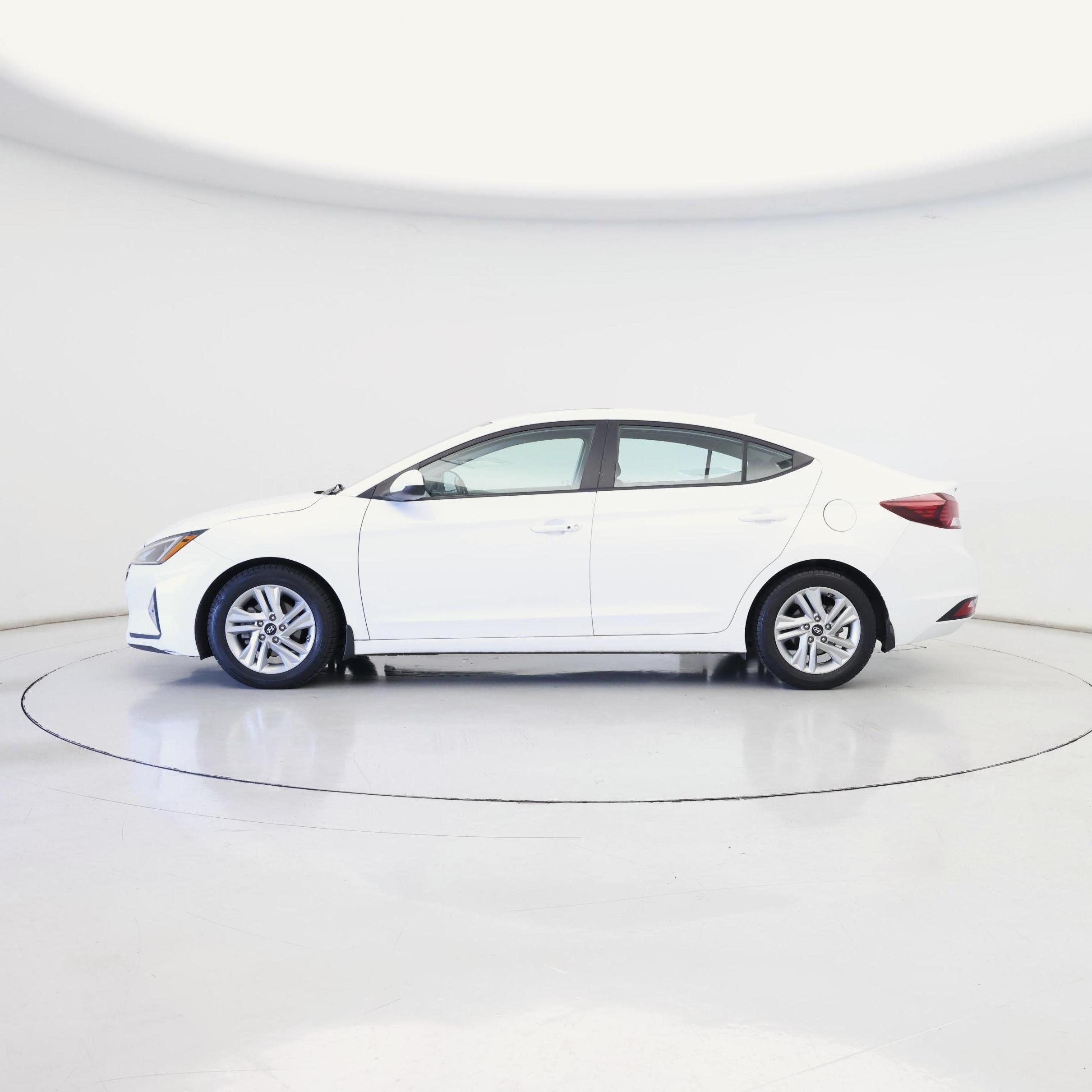 Thumbnail: 2020 Hyundai Elantra - 3