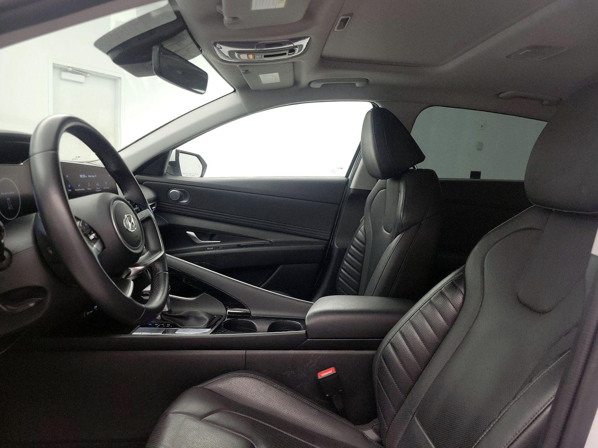 Thumbnail: 2023 Hyundai Elantra - 11