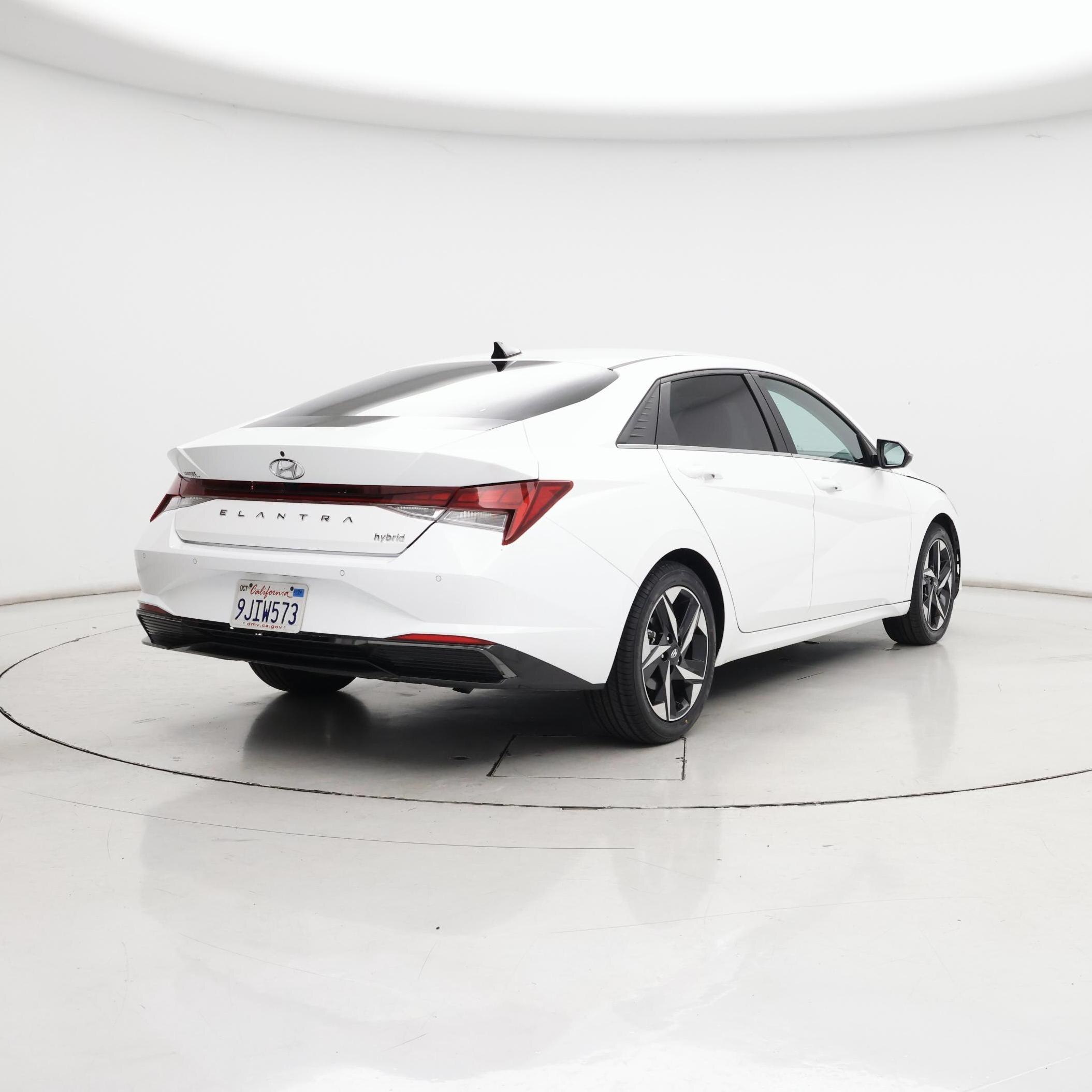 Thumbnail: 2023 Hyundai Elantra - 8
