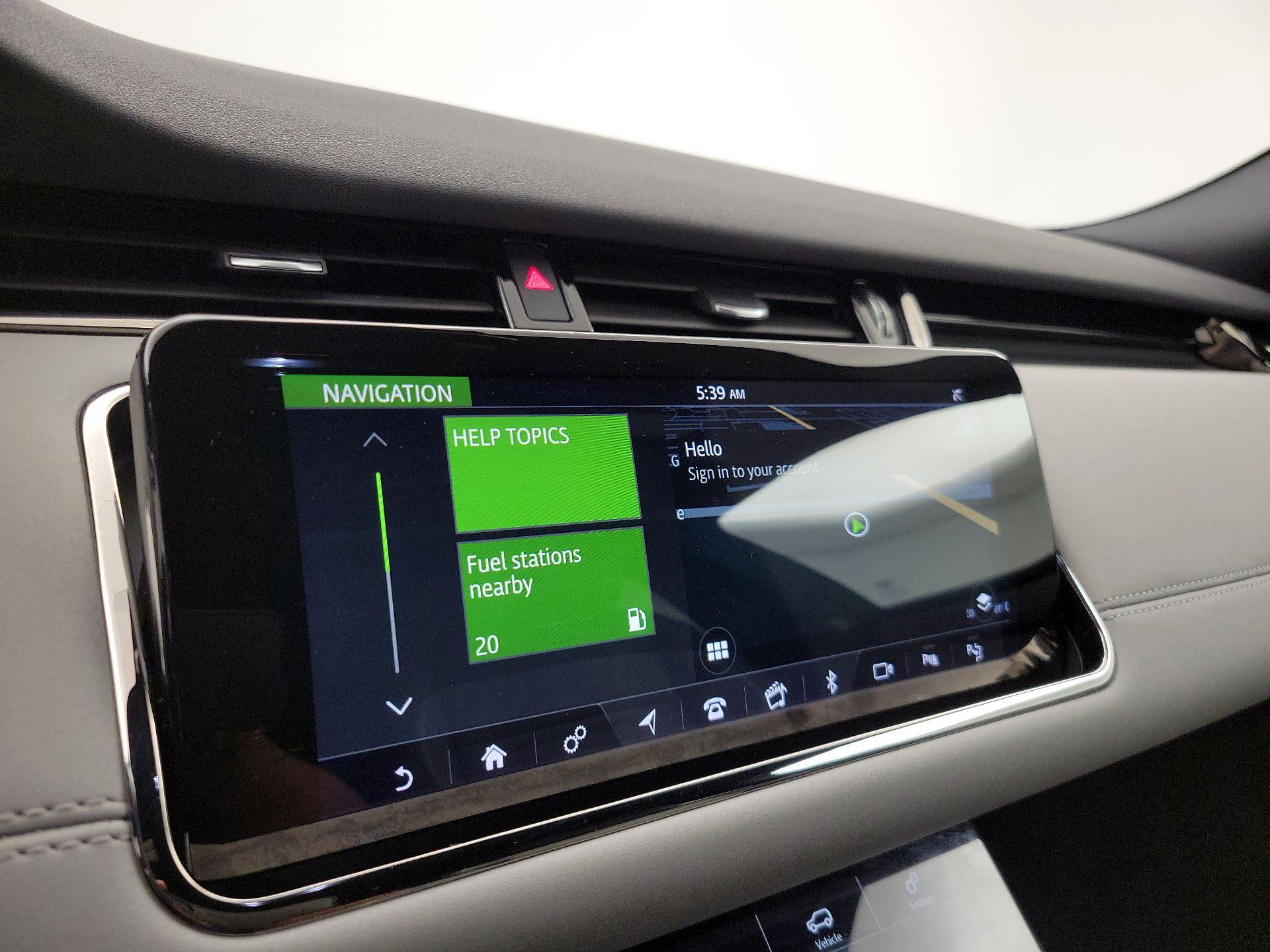 Thumbnail: 2020 Land Rover Range Rover Evoque - 14