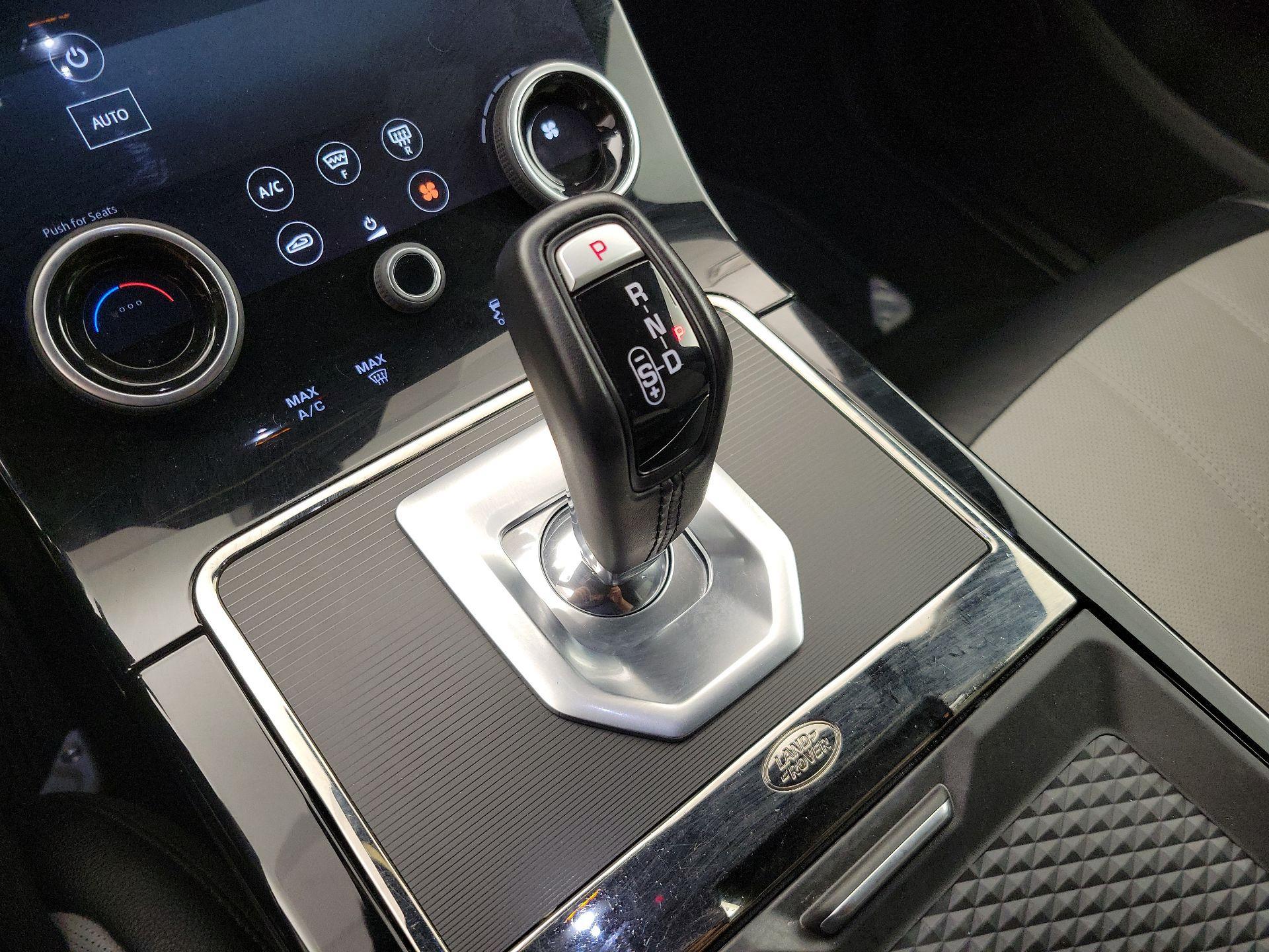 Thumbnail: 2020 Land Rover Range Rover Evoque - 18