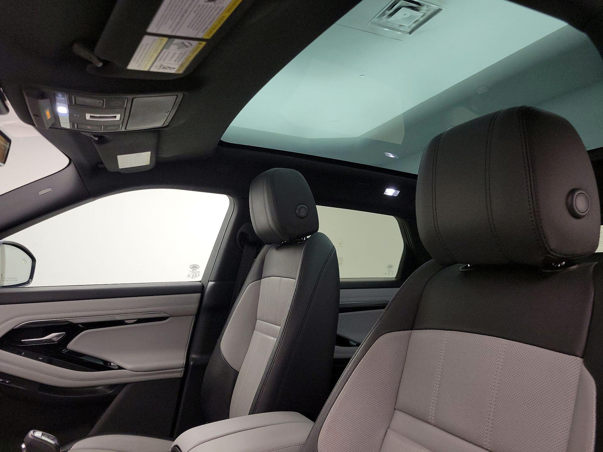 Thumbnail: 2020 Land Rover Range Rover Evoque - 19